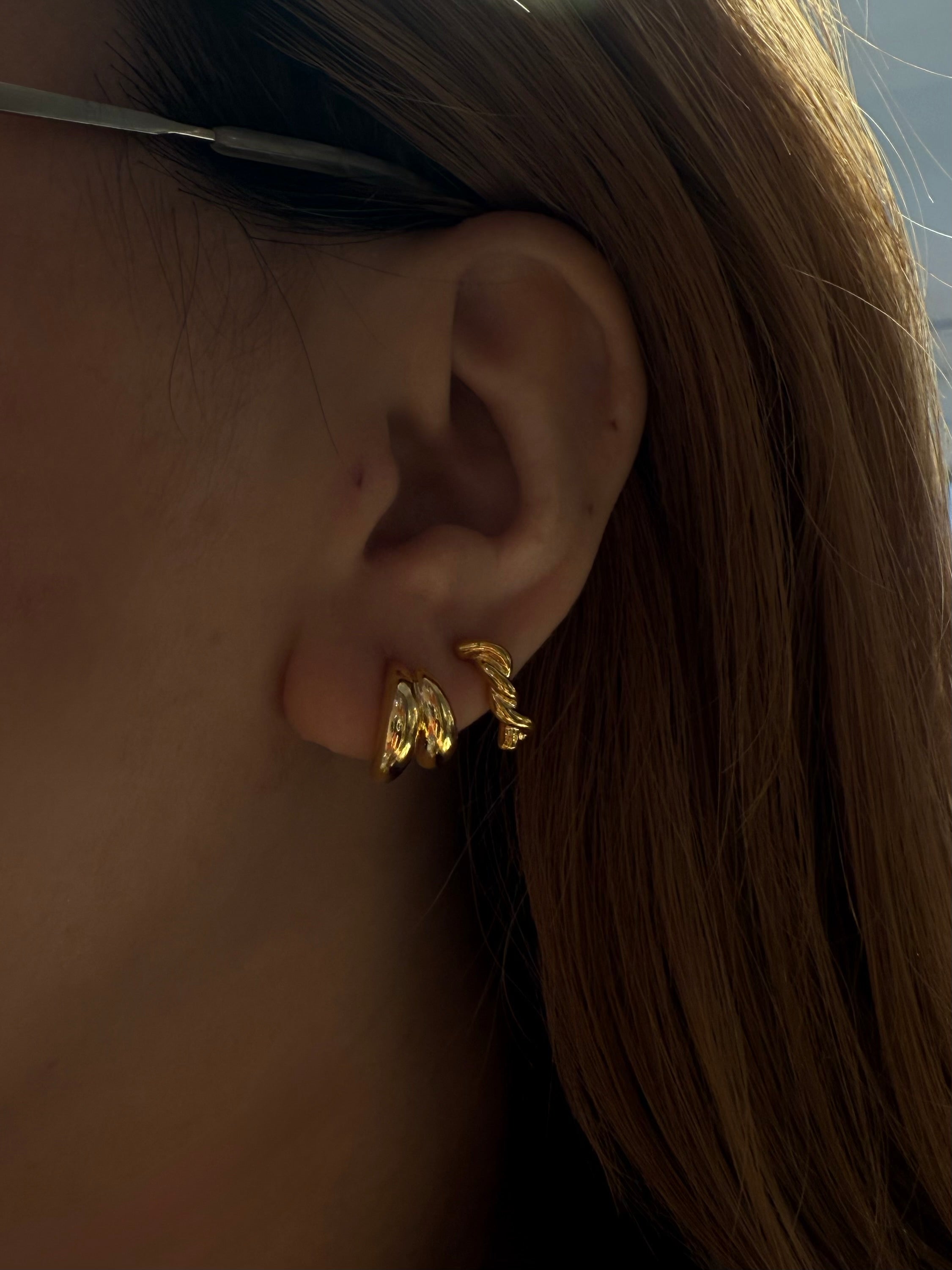 Twisted straight knot earrings