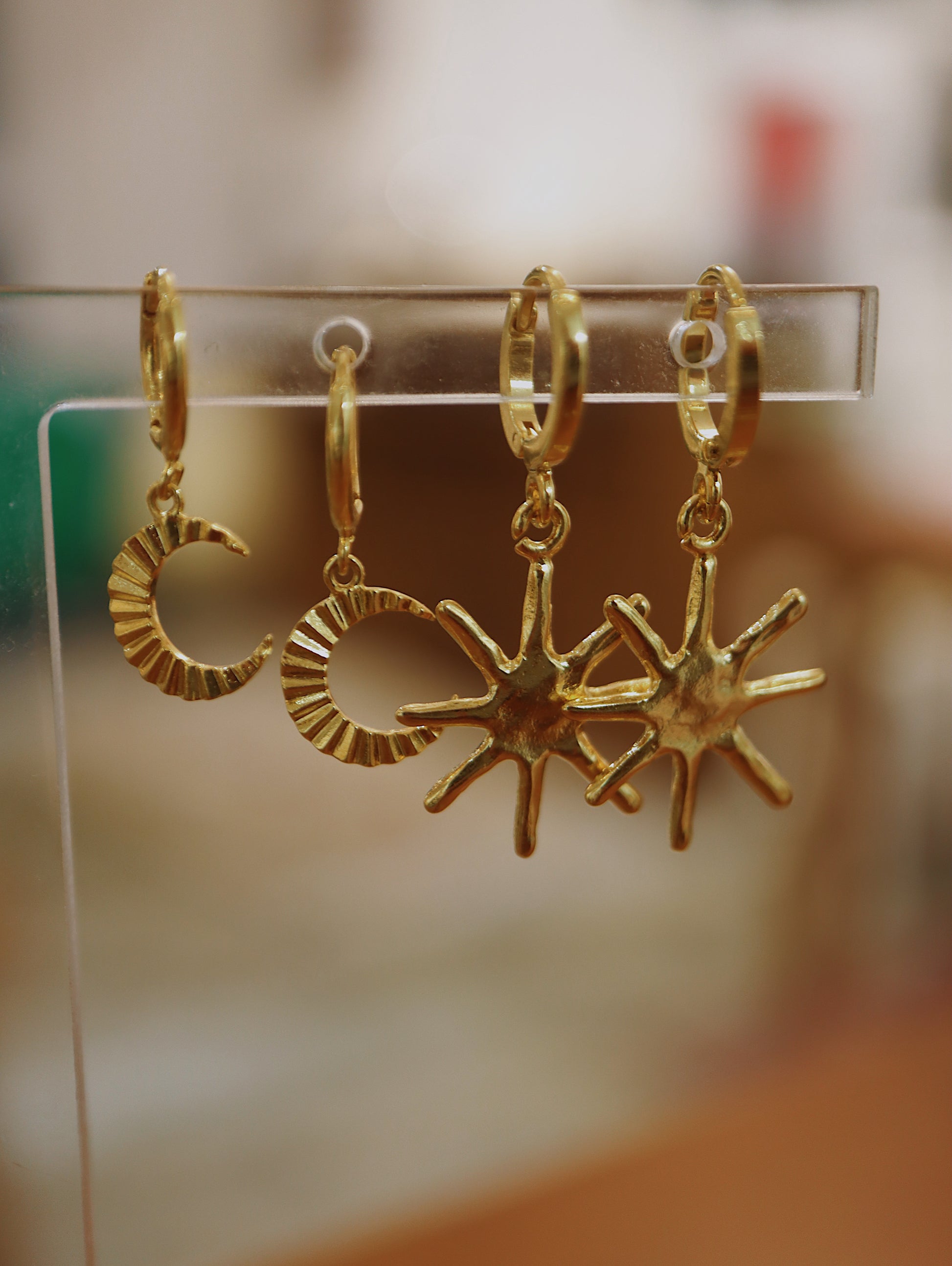 Drop sun hinged hoop earrings