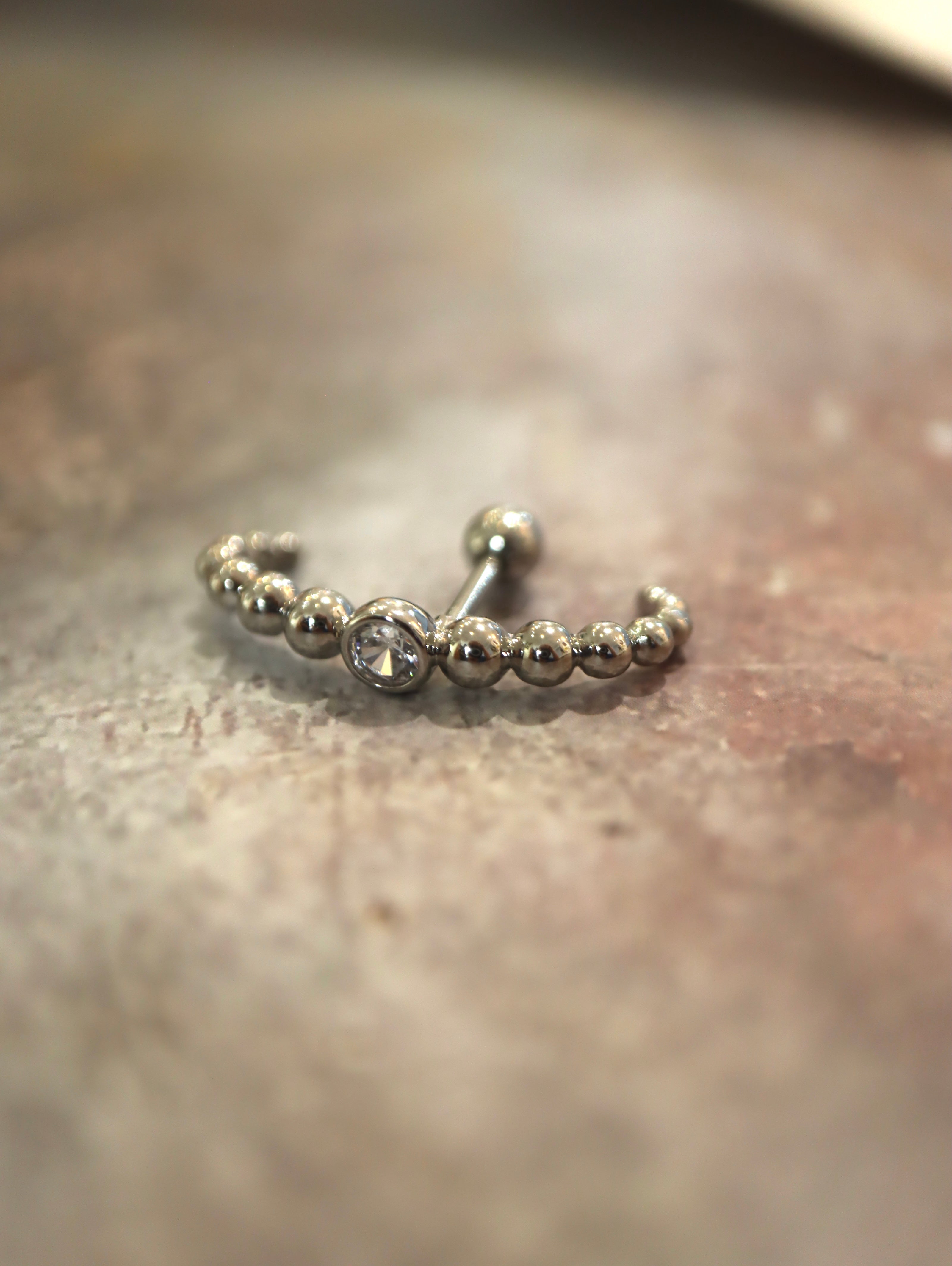 Round cz illusion piercing earring (1pc)