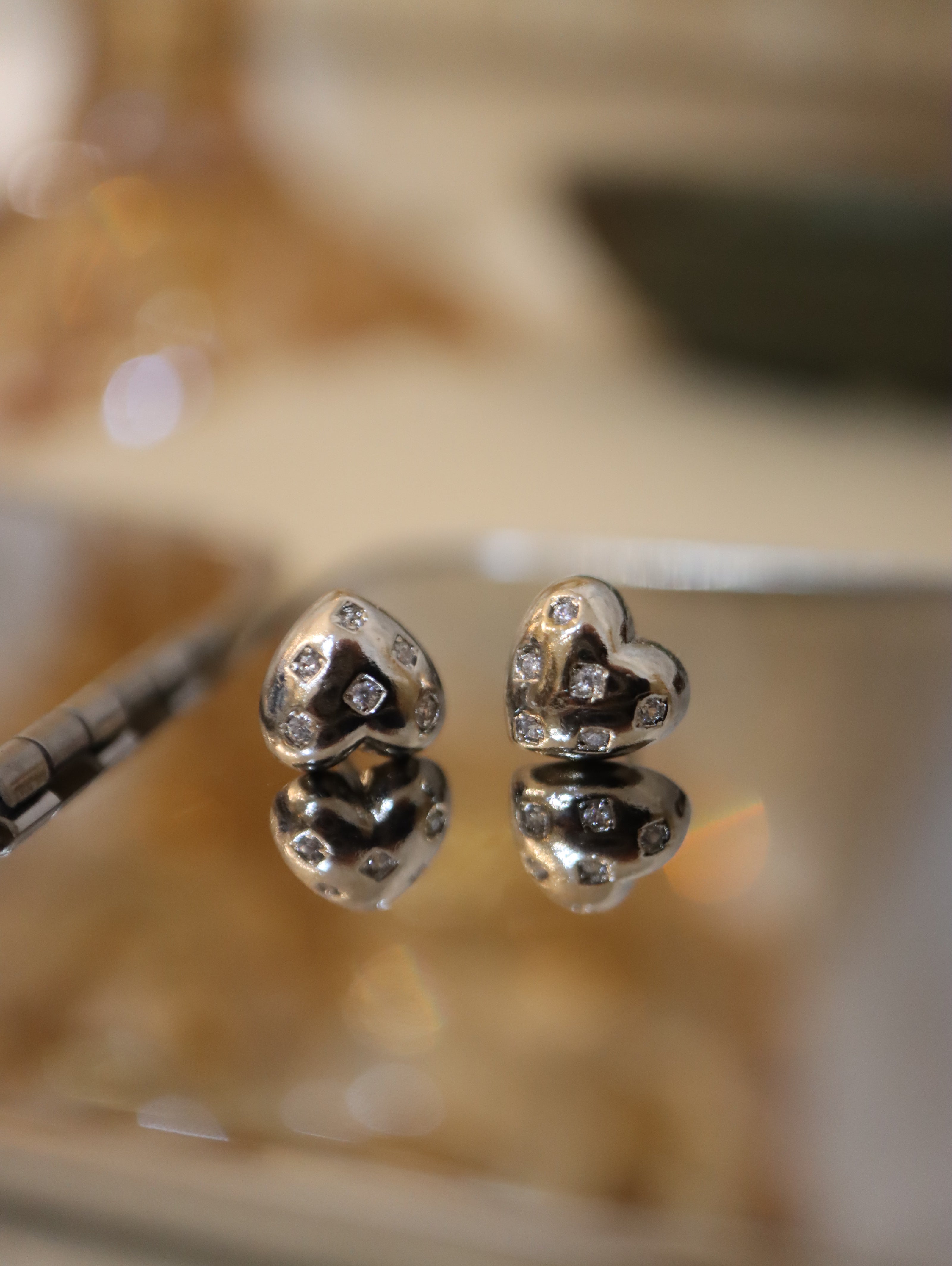 Heart stud earrings