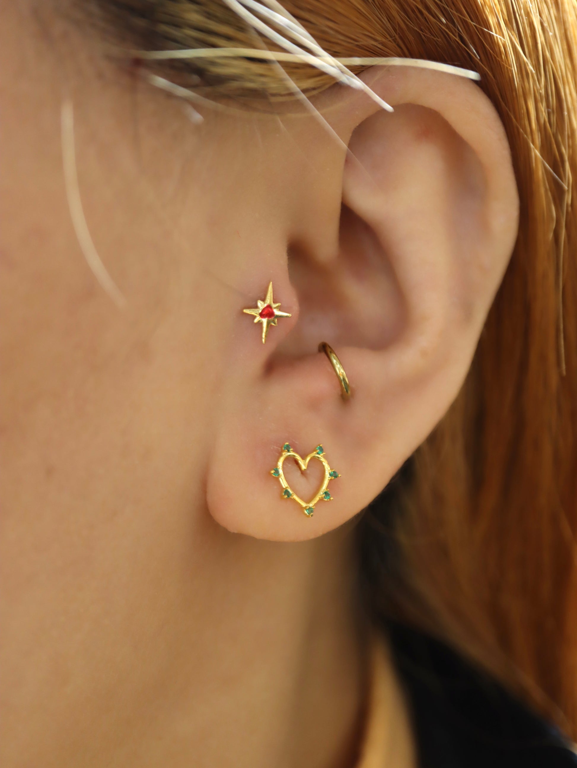 Stud heart earrings