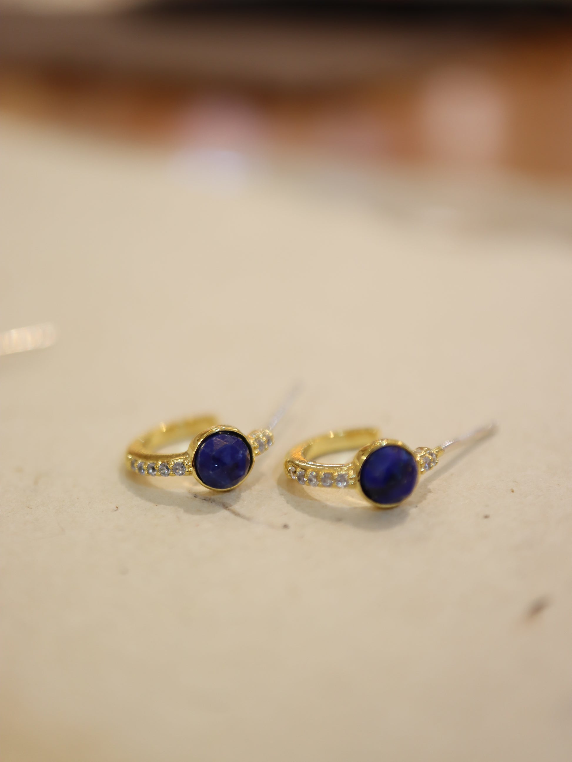 Round stone cz earrings