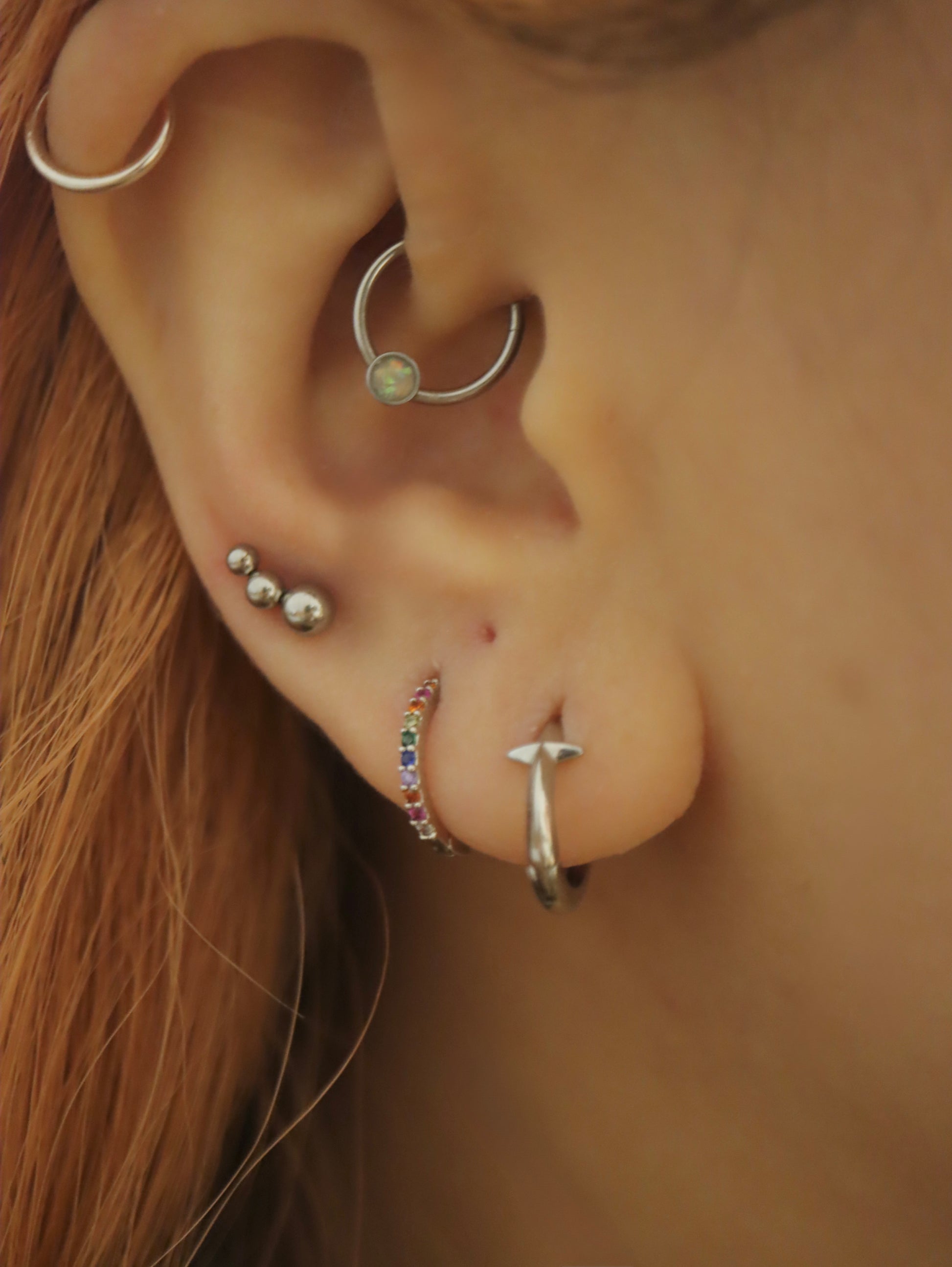 Curve bead surgical steel stud piercing (1pc)