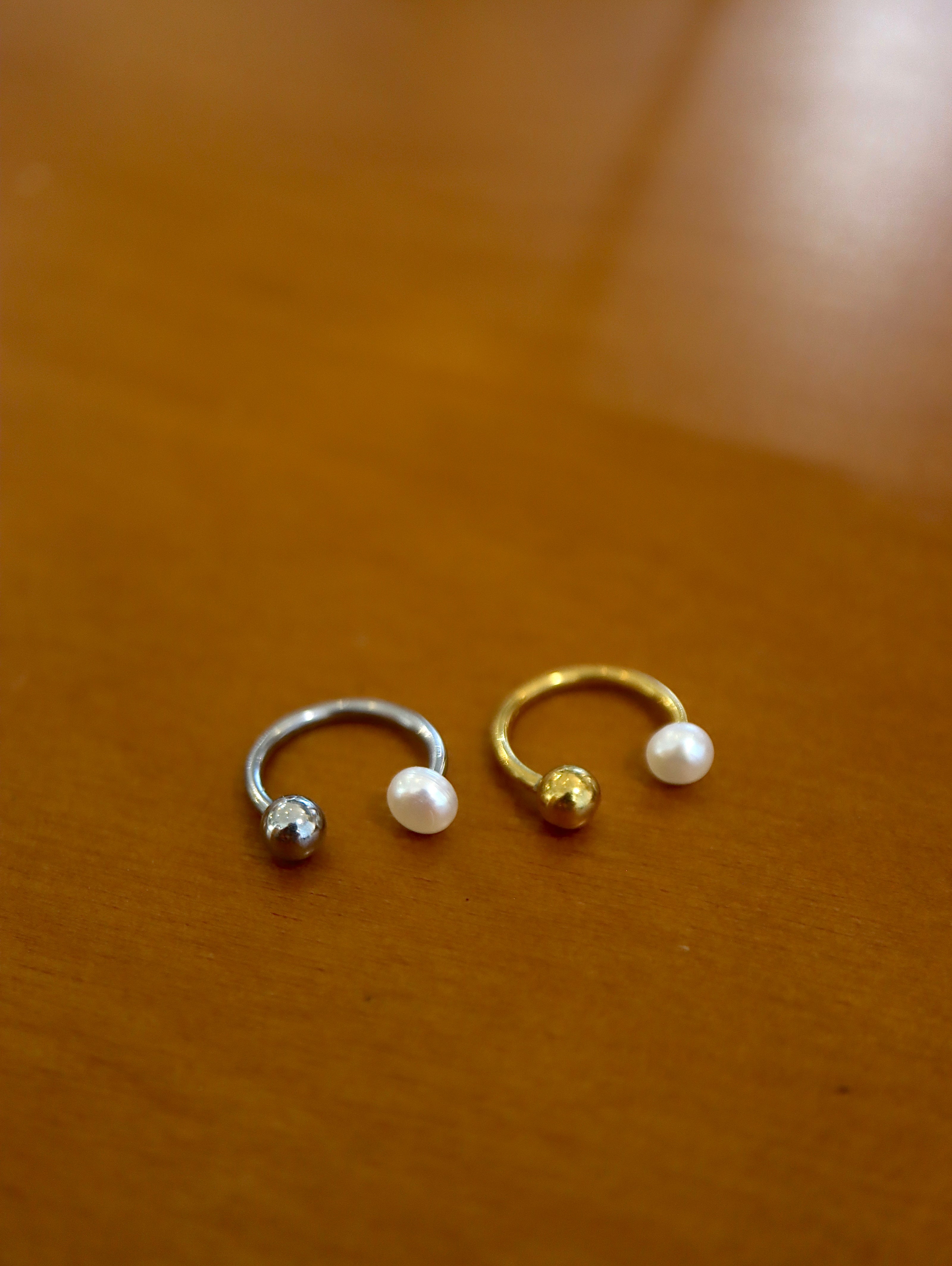 Pearl two way surgical steel piercing (1pc)