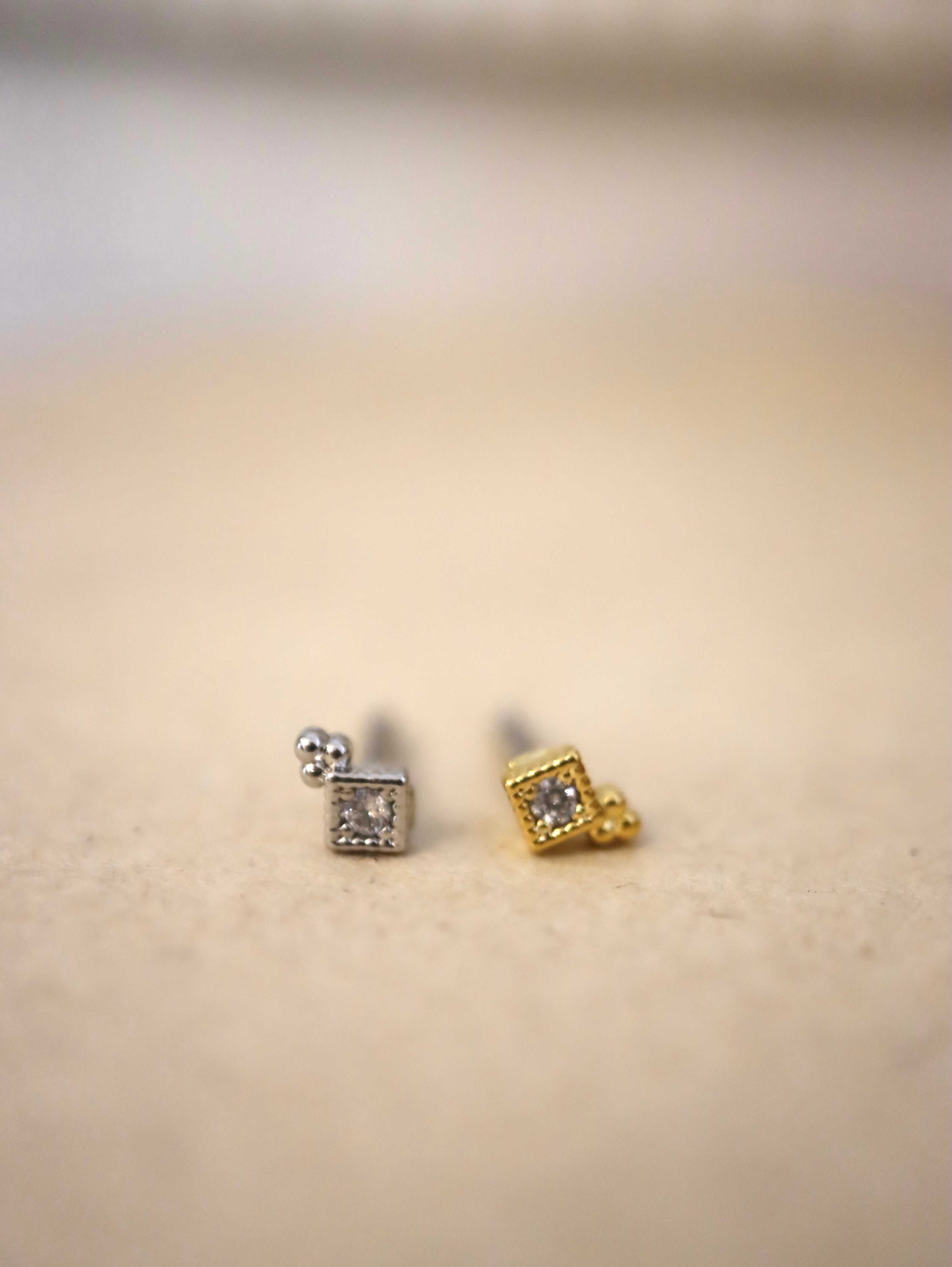 Cz stud surgical steel piercing earring (1pc)
