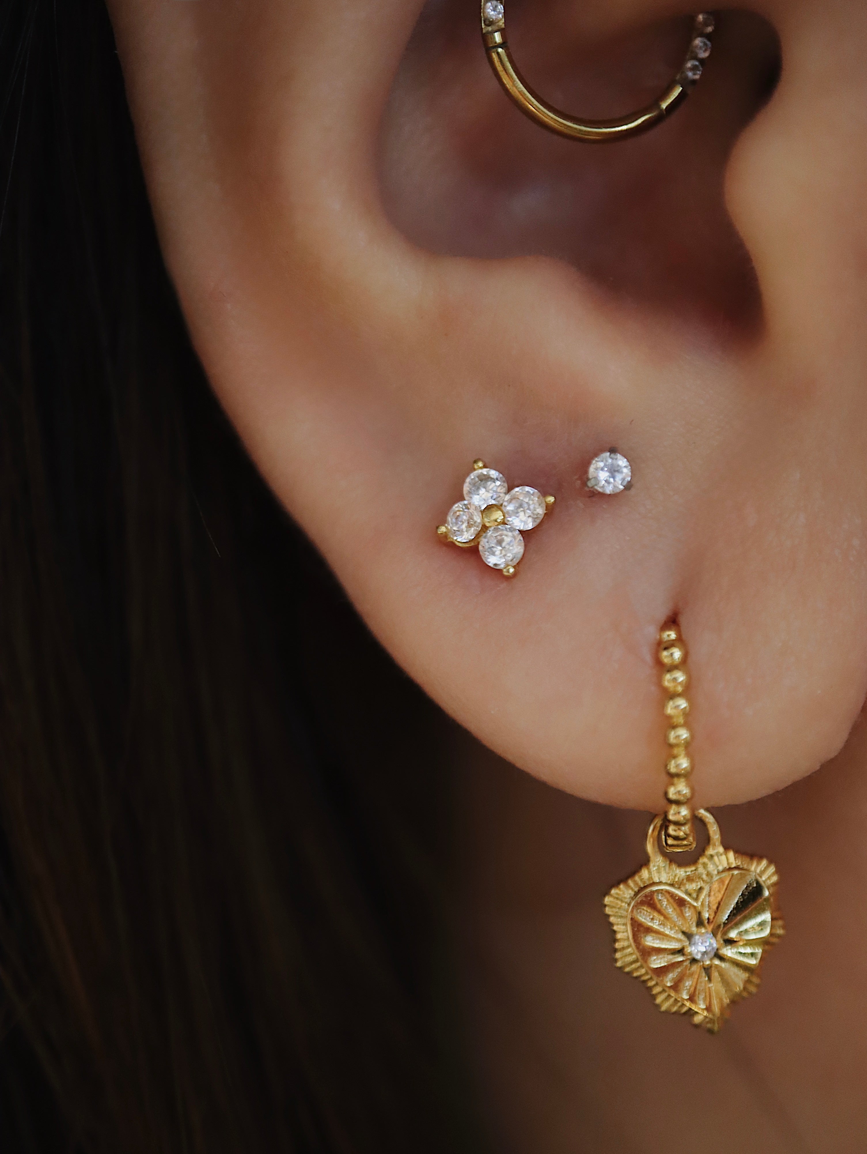 Push-pin stud flat back earring