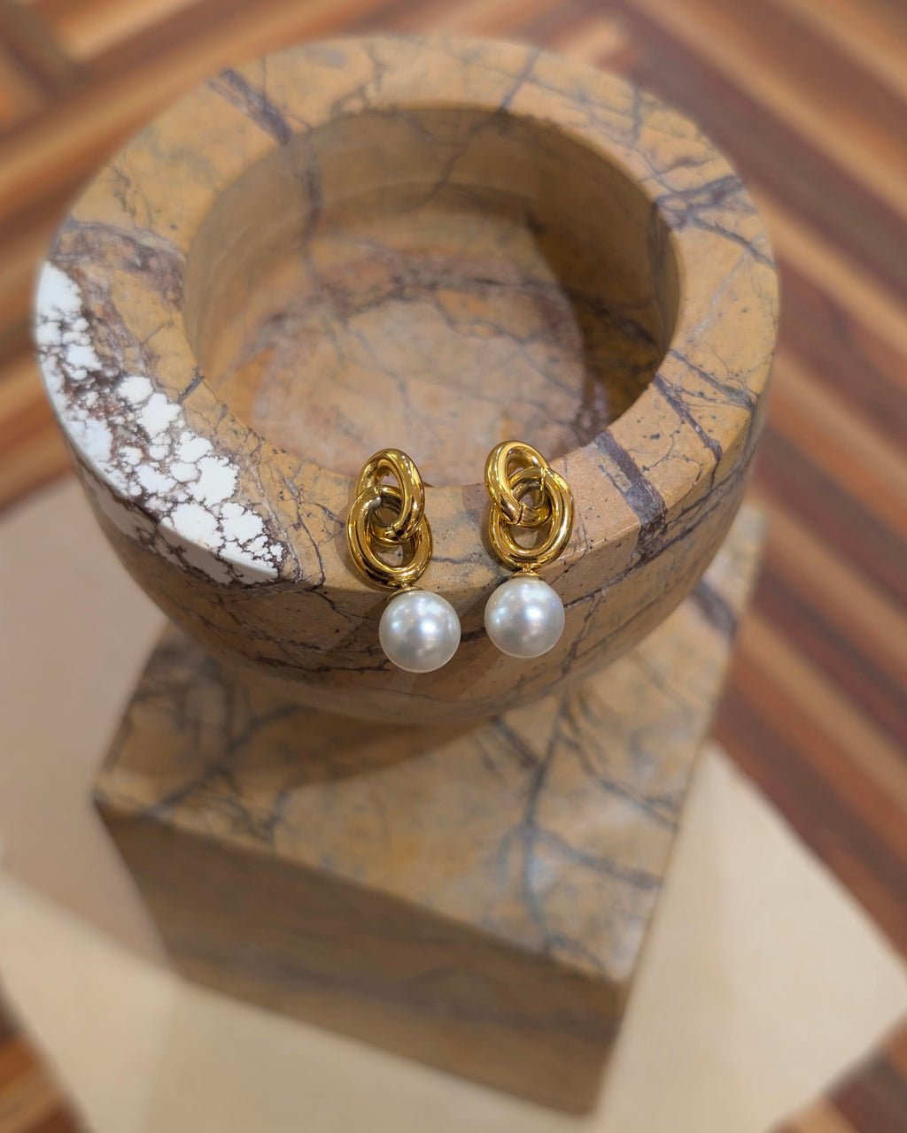 Stainless steel interlock earrings