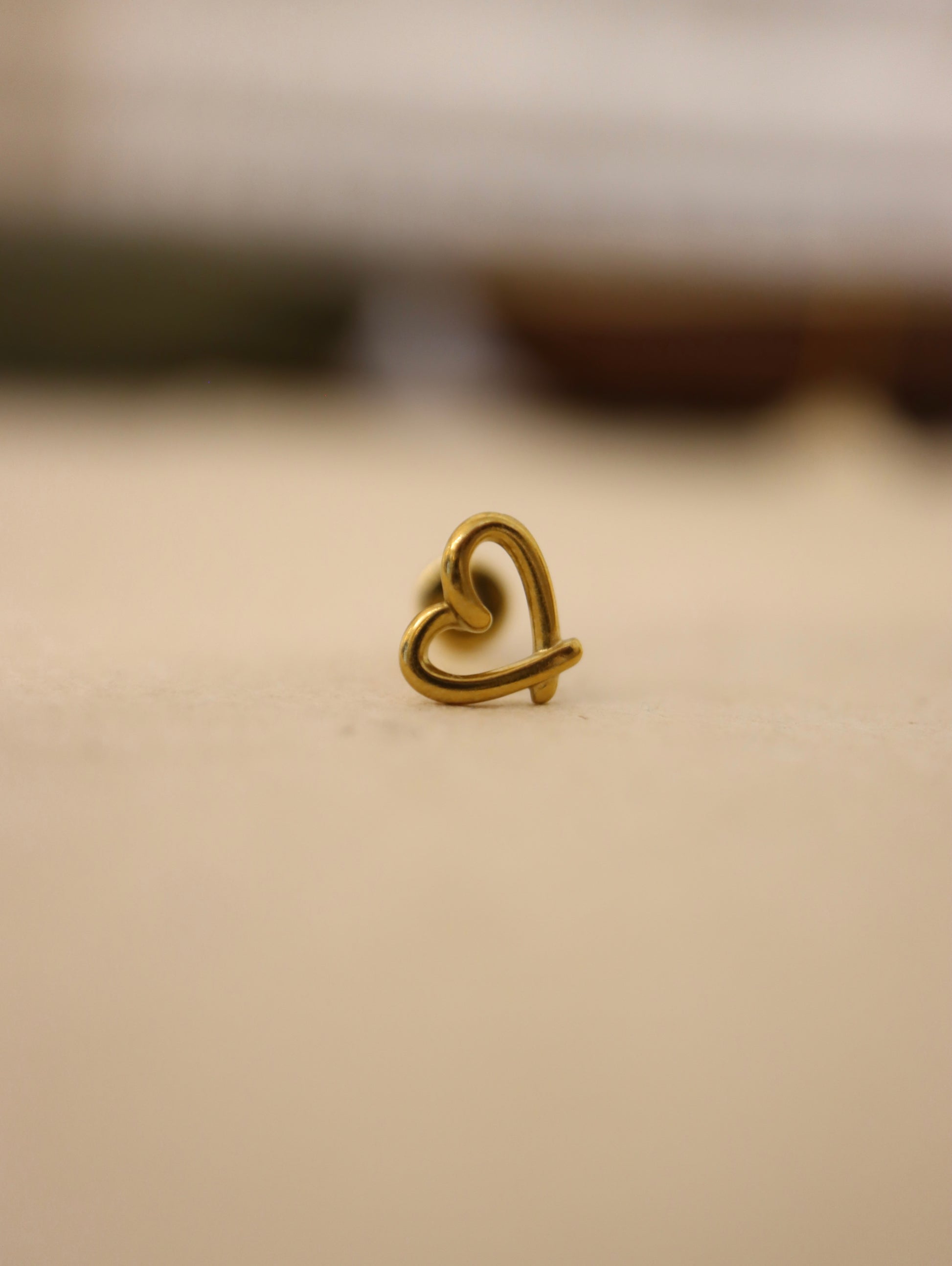 Push-pin stainless steel heart flat back