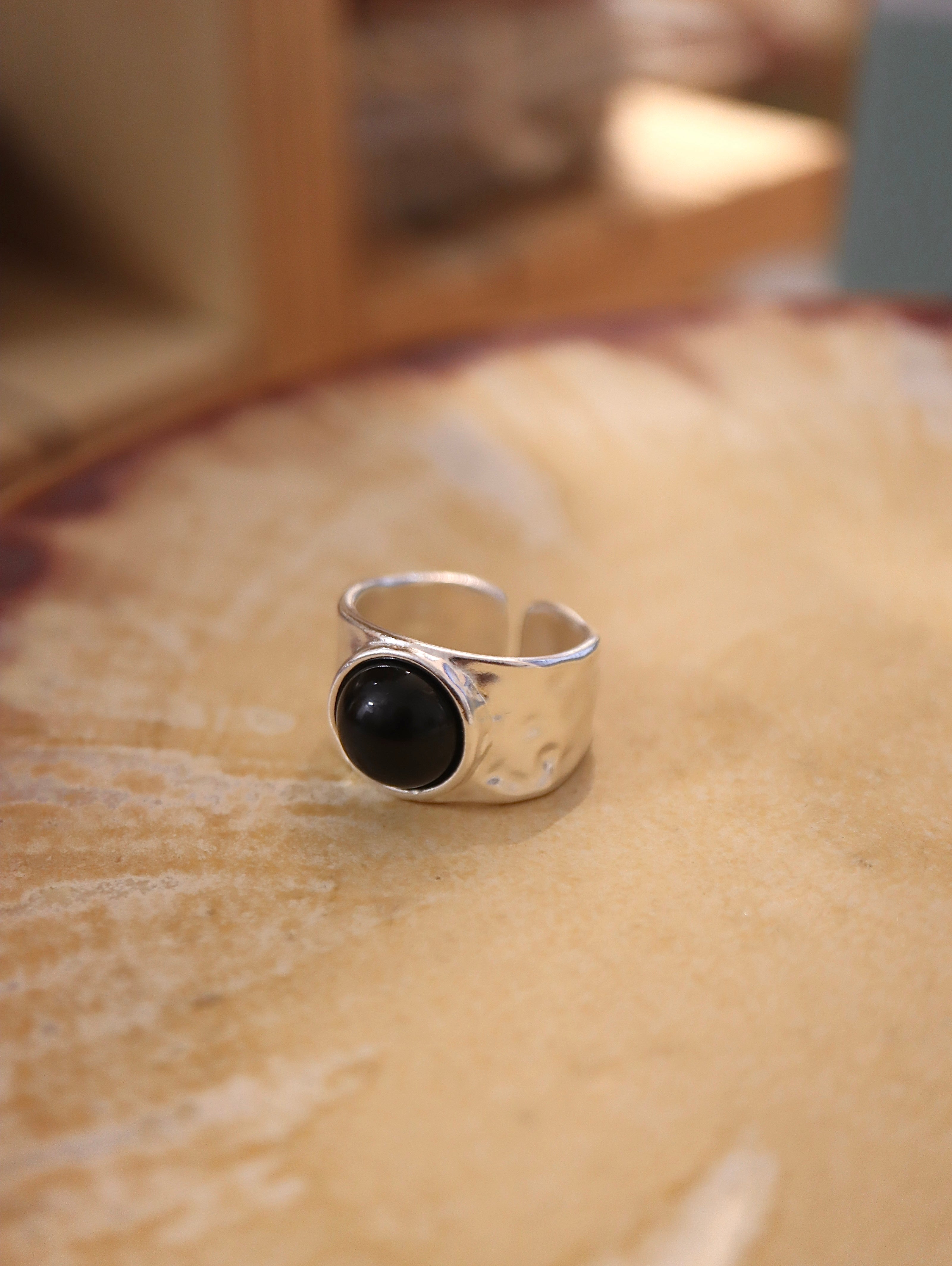 Round onyx 925 silver ring