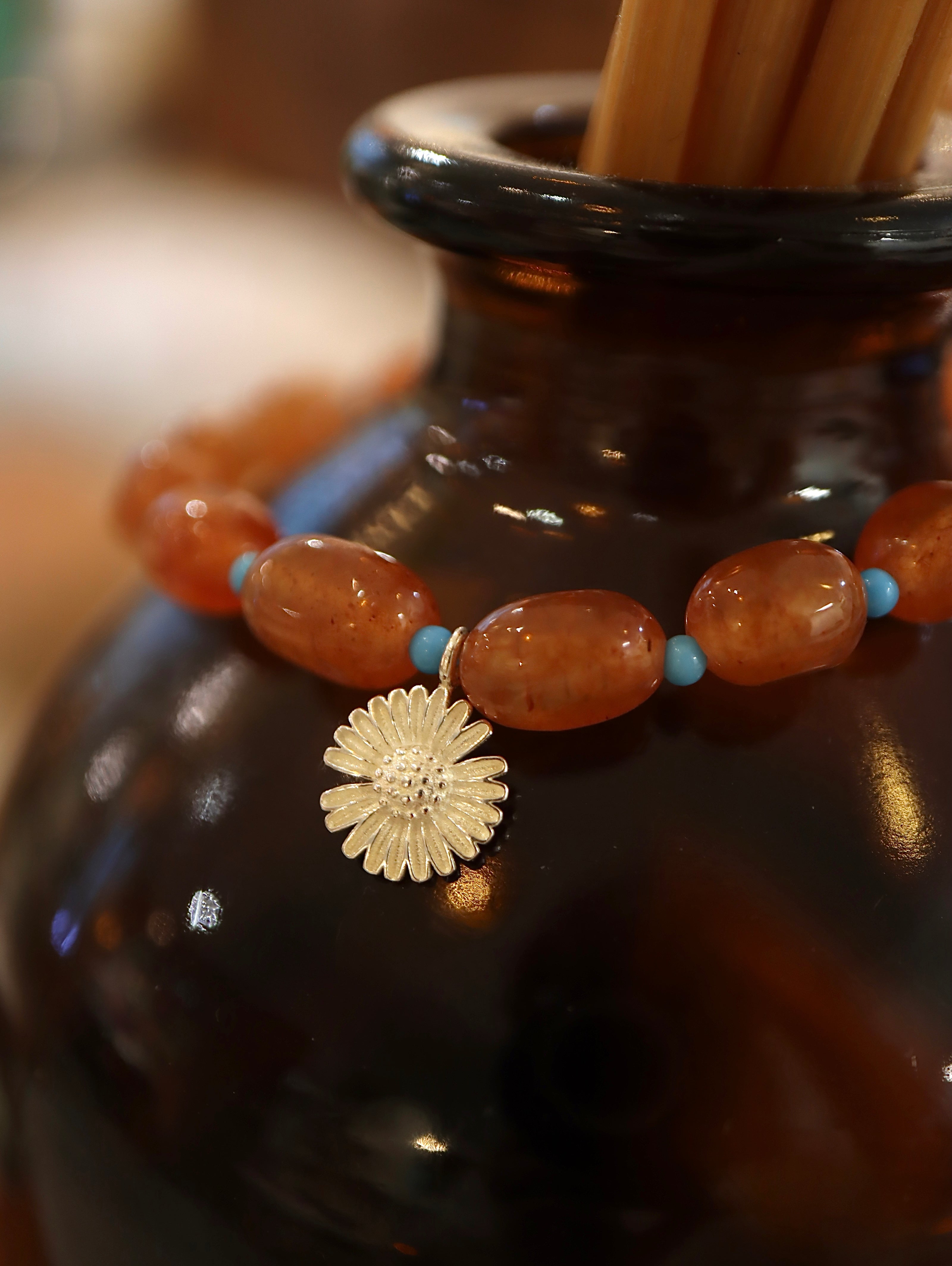 Dyed jade & Daisy silver925 beaded bracelet