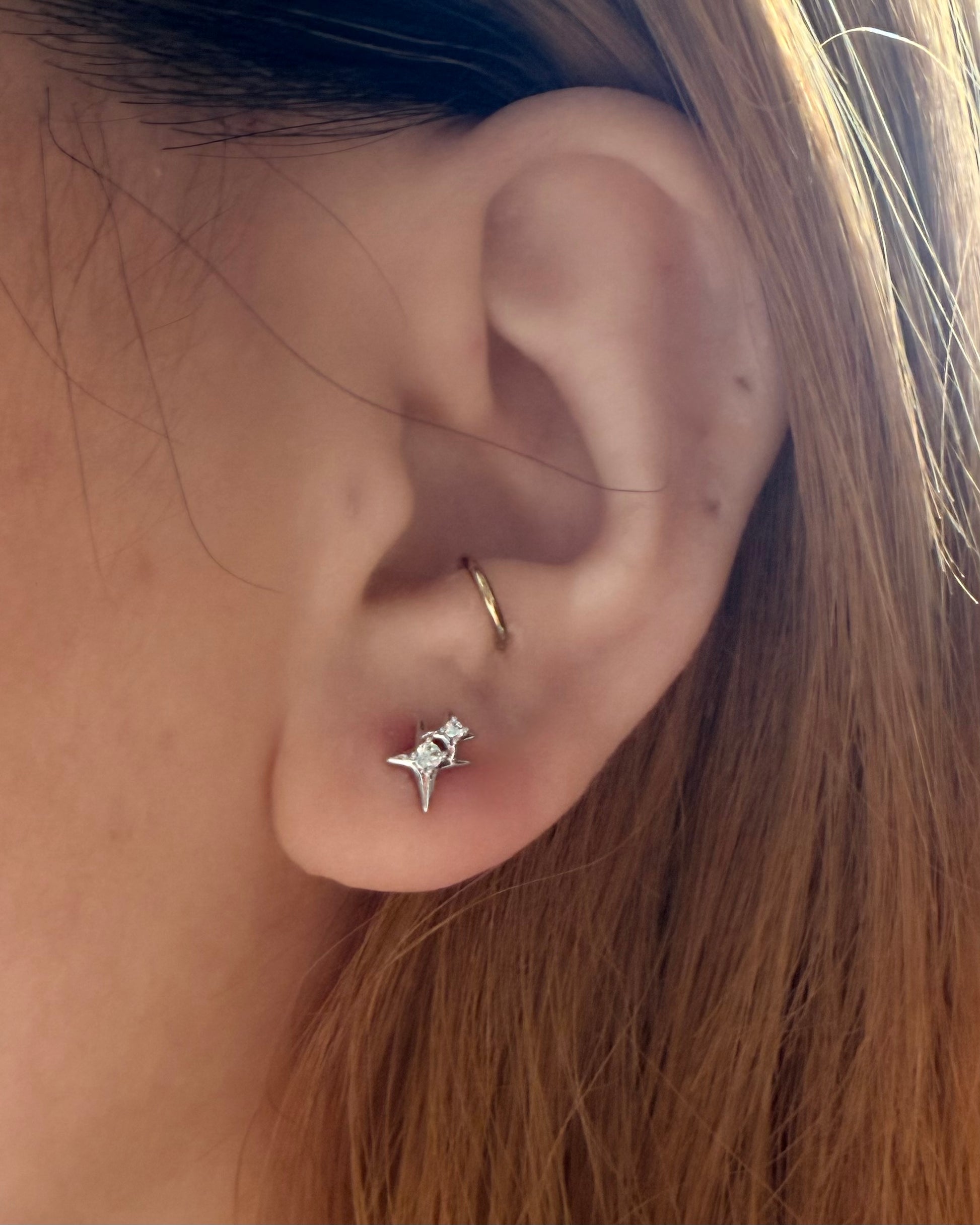 Double sparkle surgical steel earring (1pc)