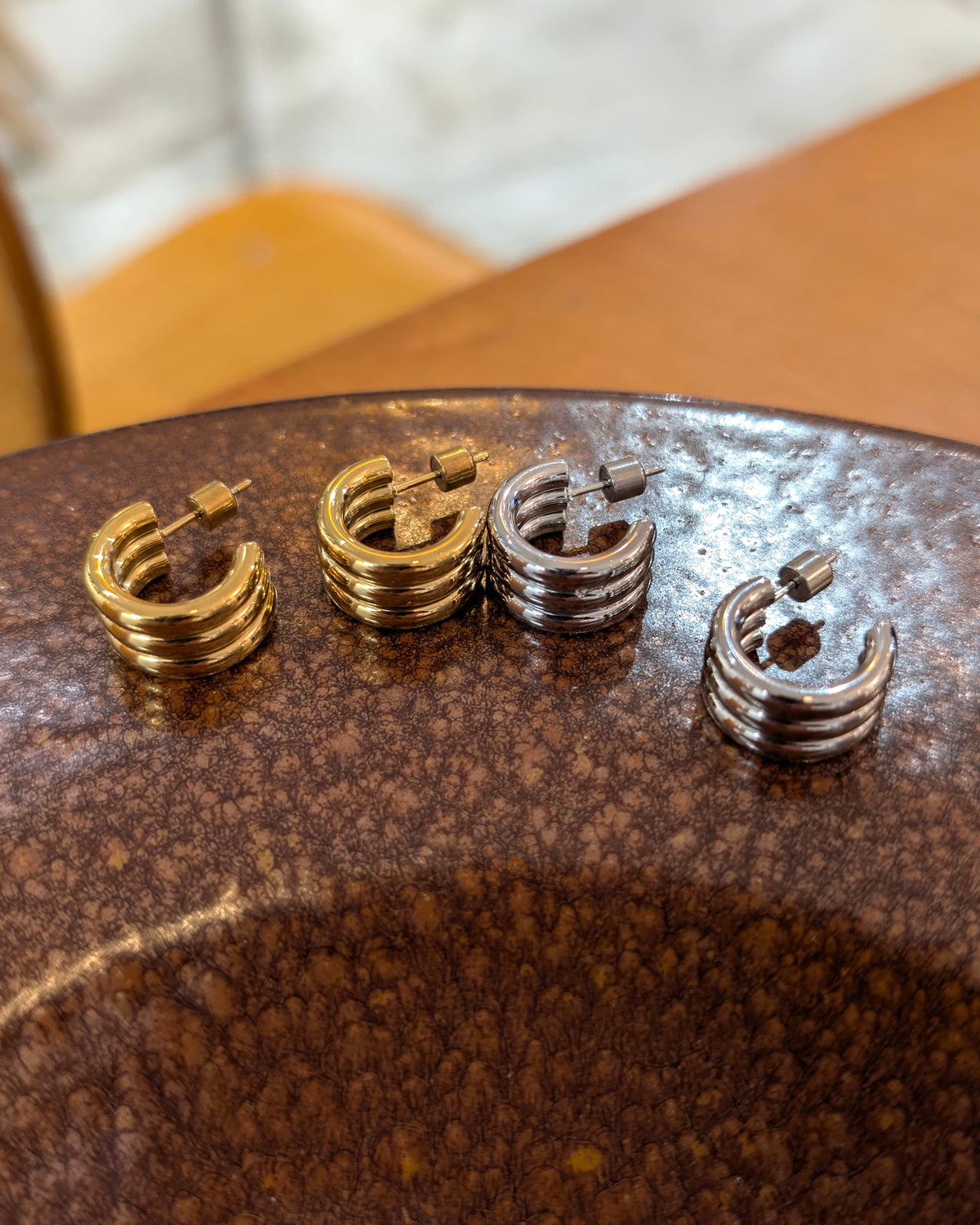 Stainless steel flat earrings