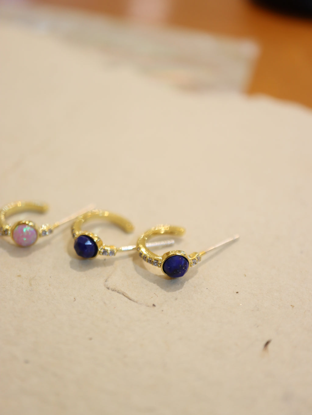 Round stone cz earrings