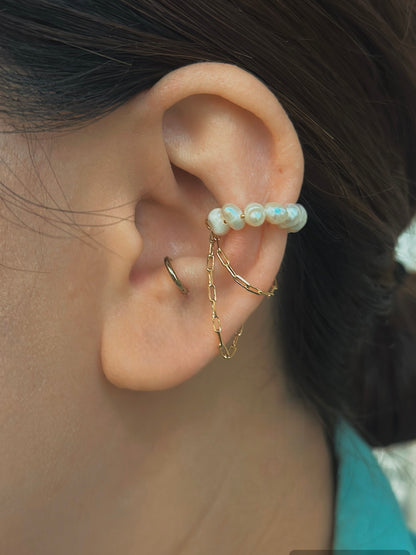 Raw pearl chain Earcuff