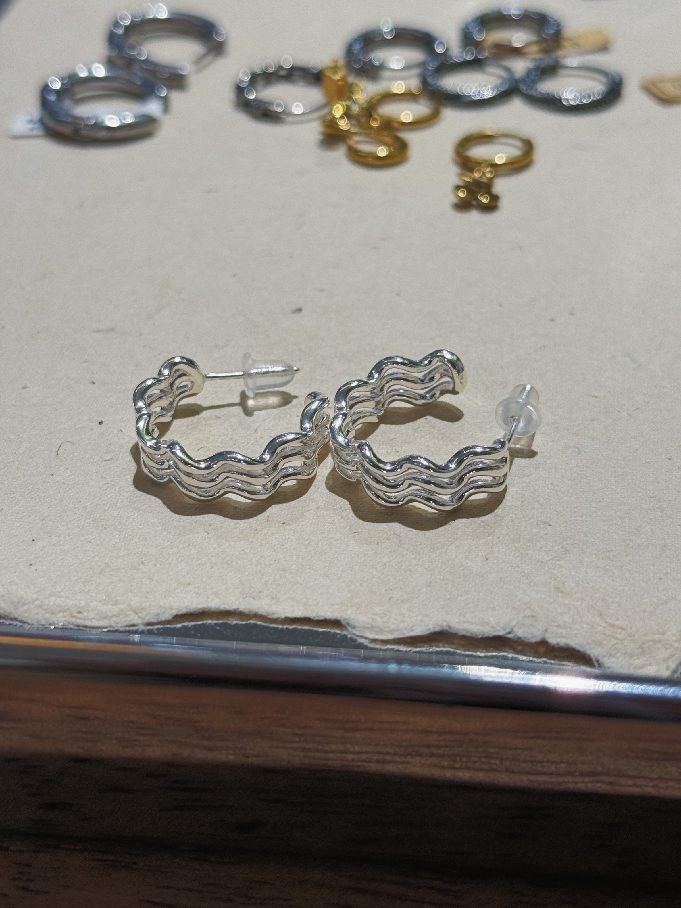Wavy striped silver925 earrings