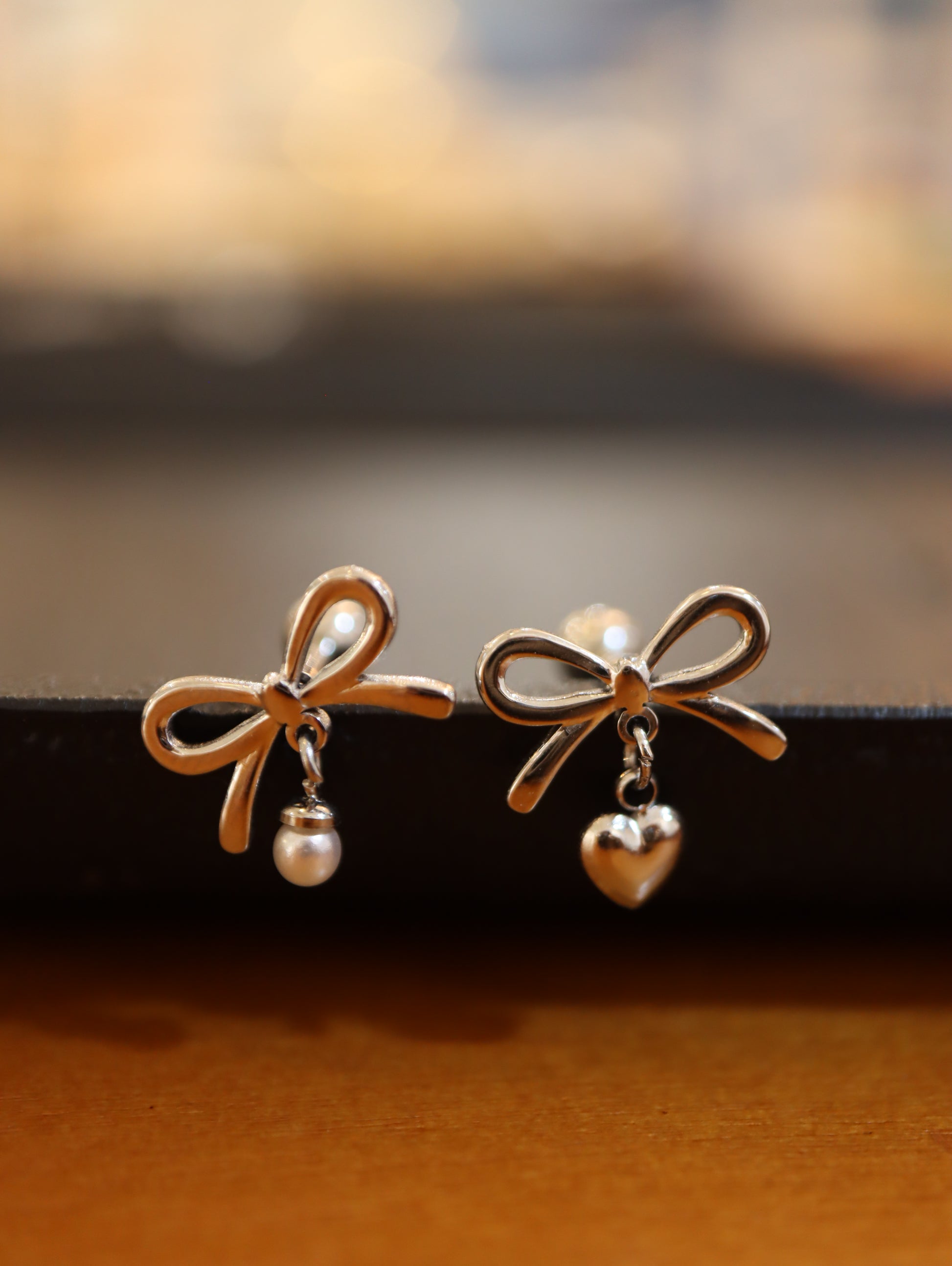 Ribbon surgical steel piercing (heart/pearl)