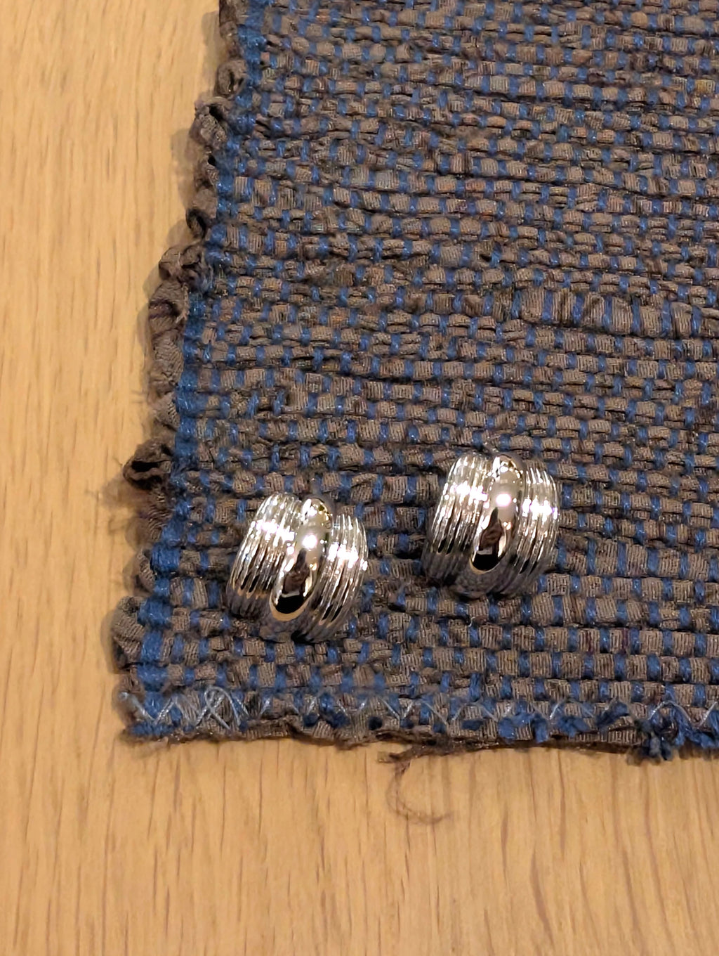 Ridge brass earrings