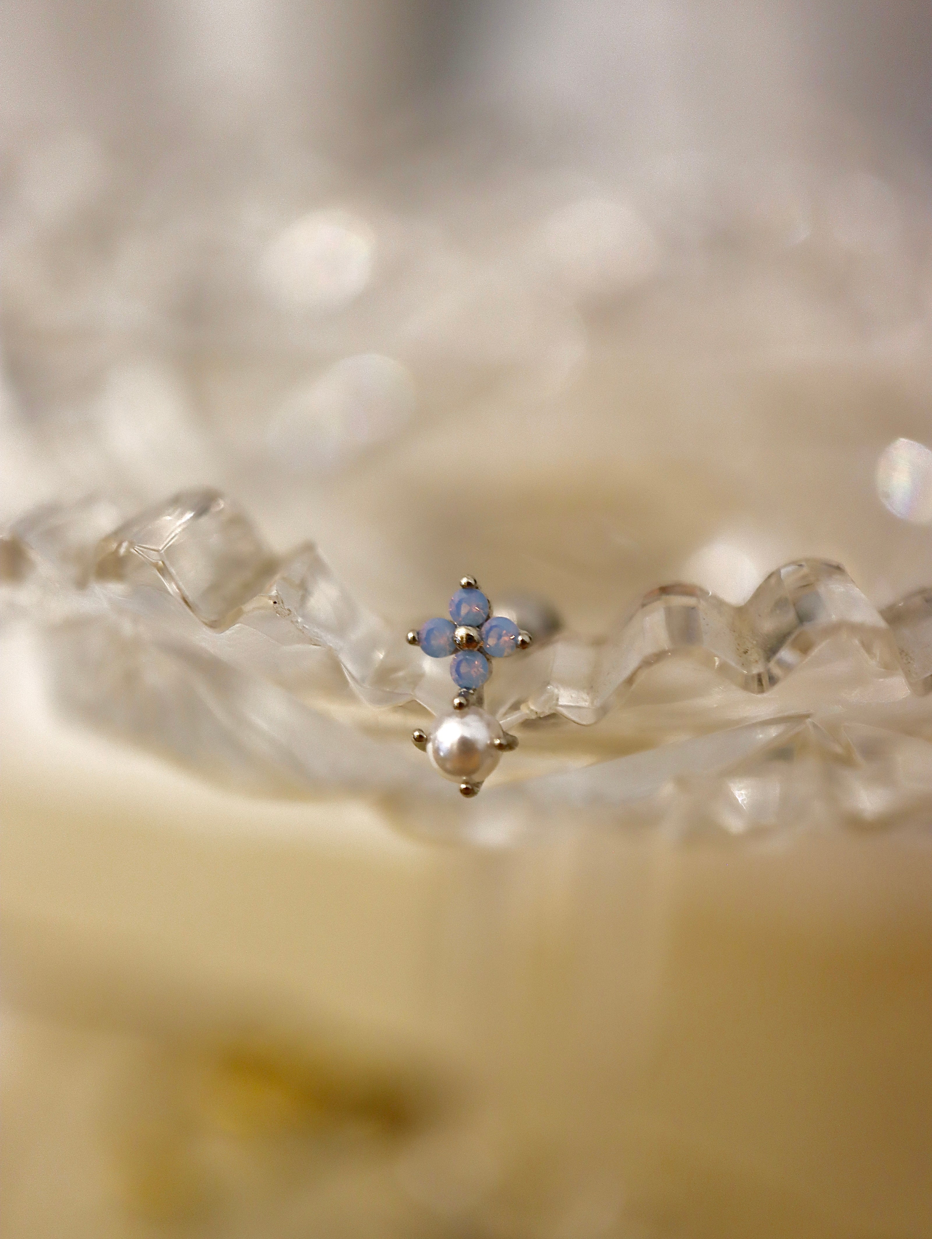 Frosted Petal & Pearl Stud Piercing Earrings