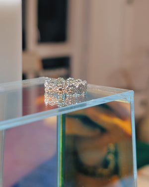 Daisy loop open size ring