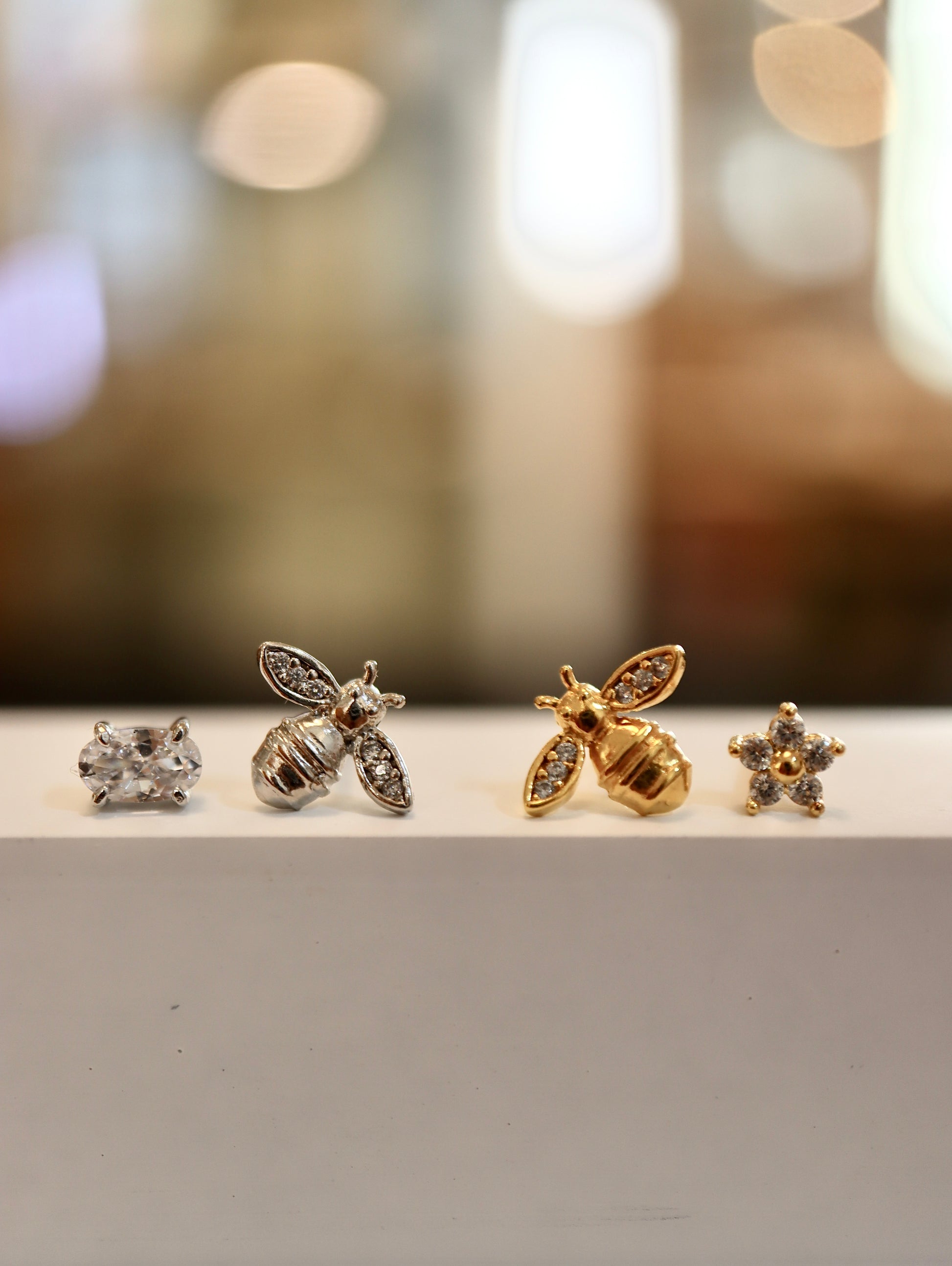 Bee stud cz s925 piercing (1pc)