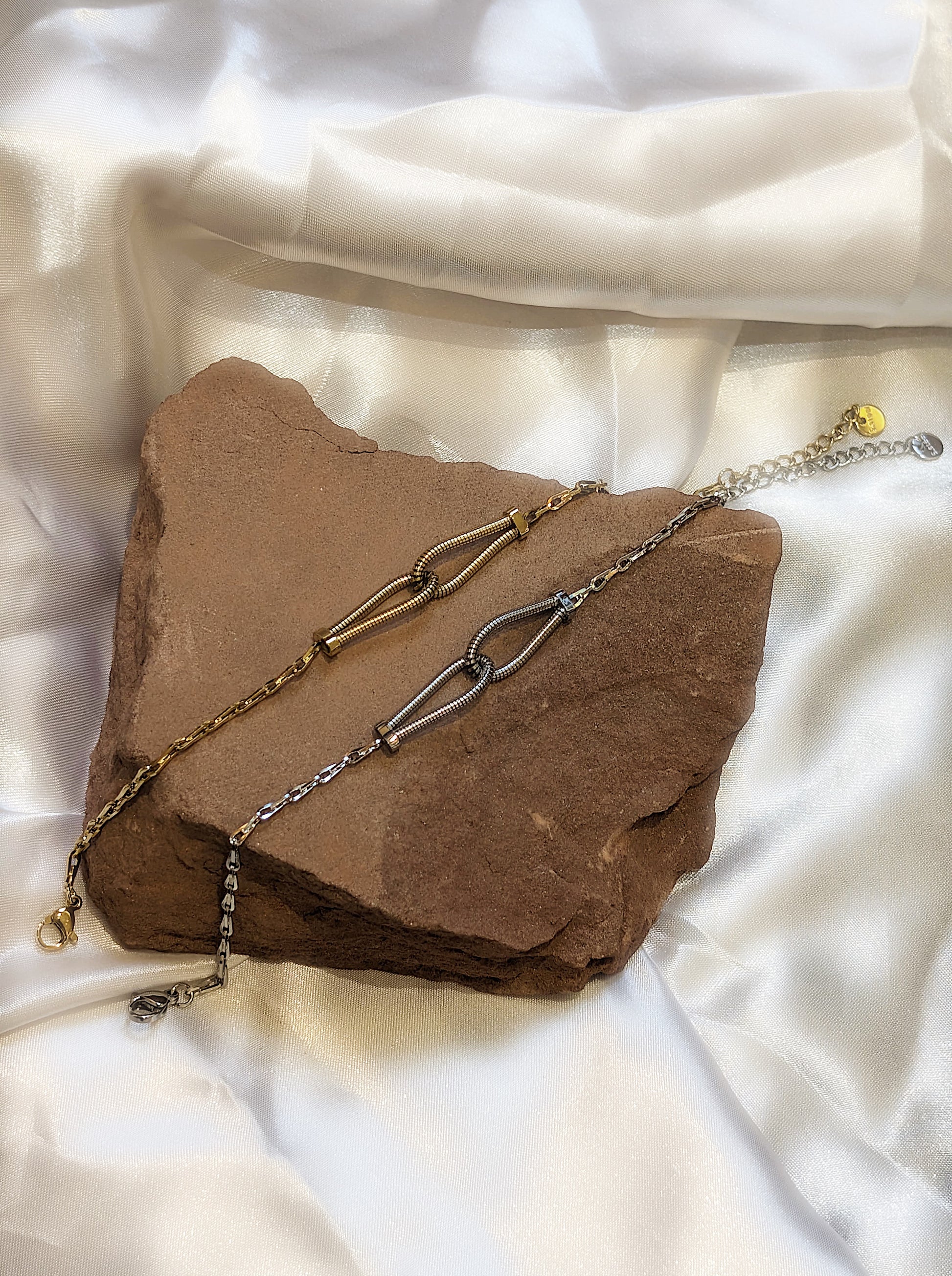 Interlock stainless steel bracelet