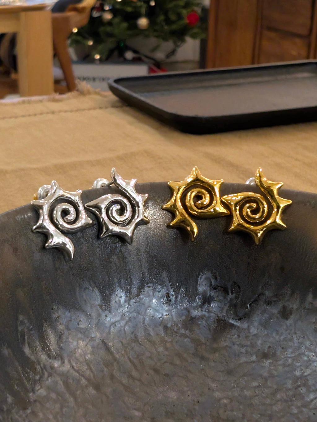 Sun swirl earrings