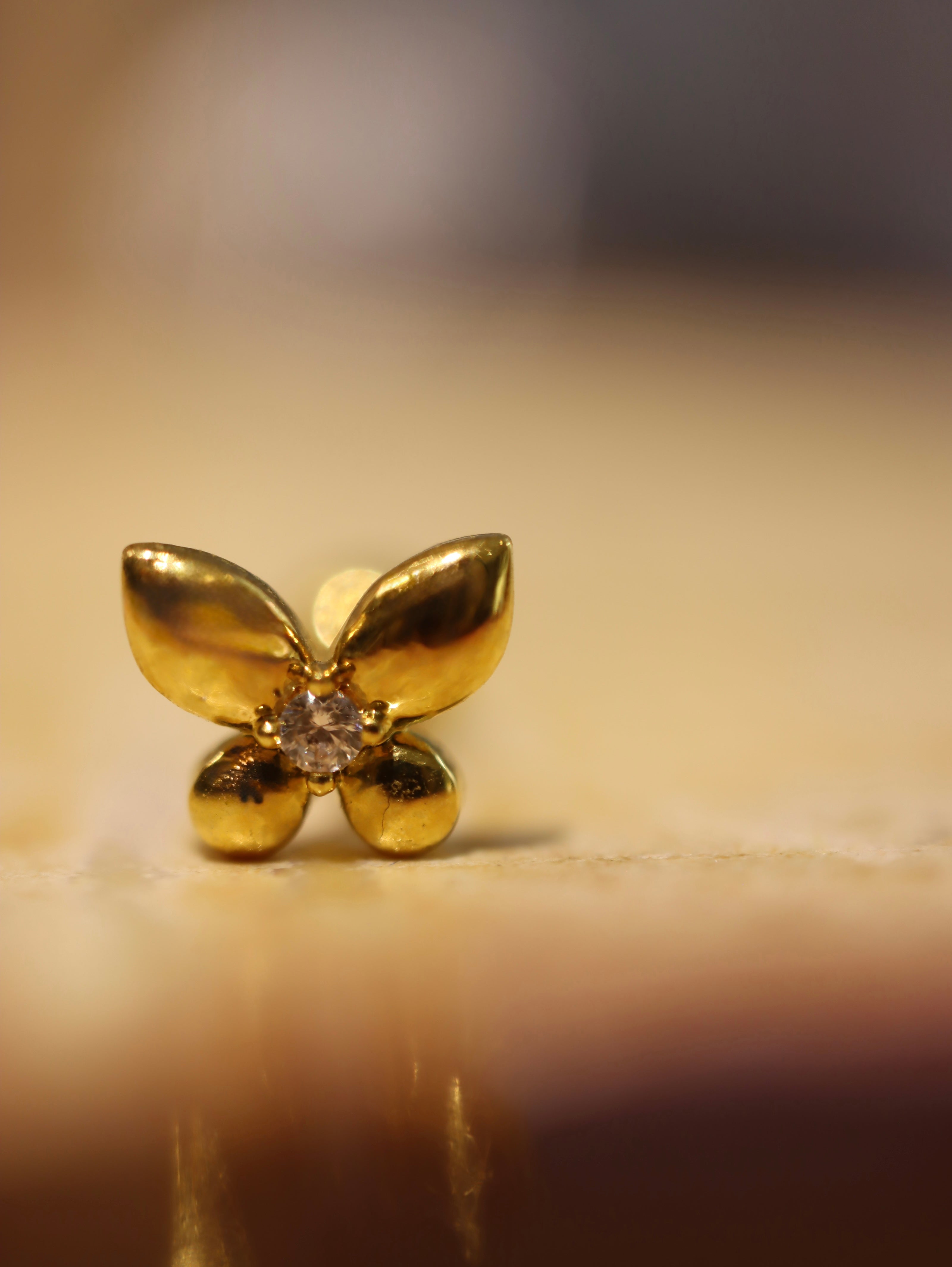 Butterfly shape stud surgical steel piercing (1pc)