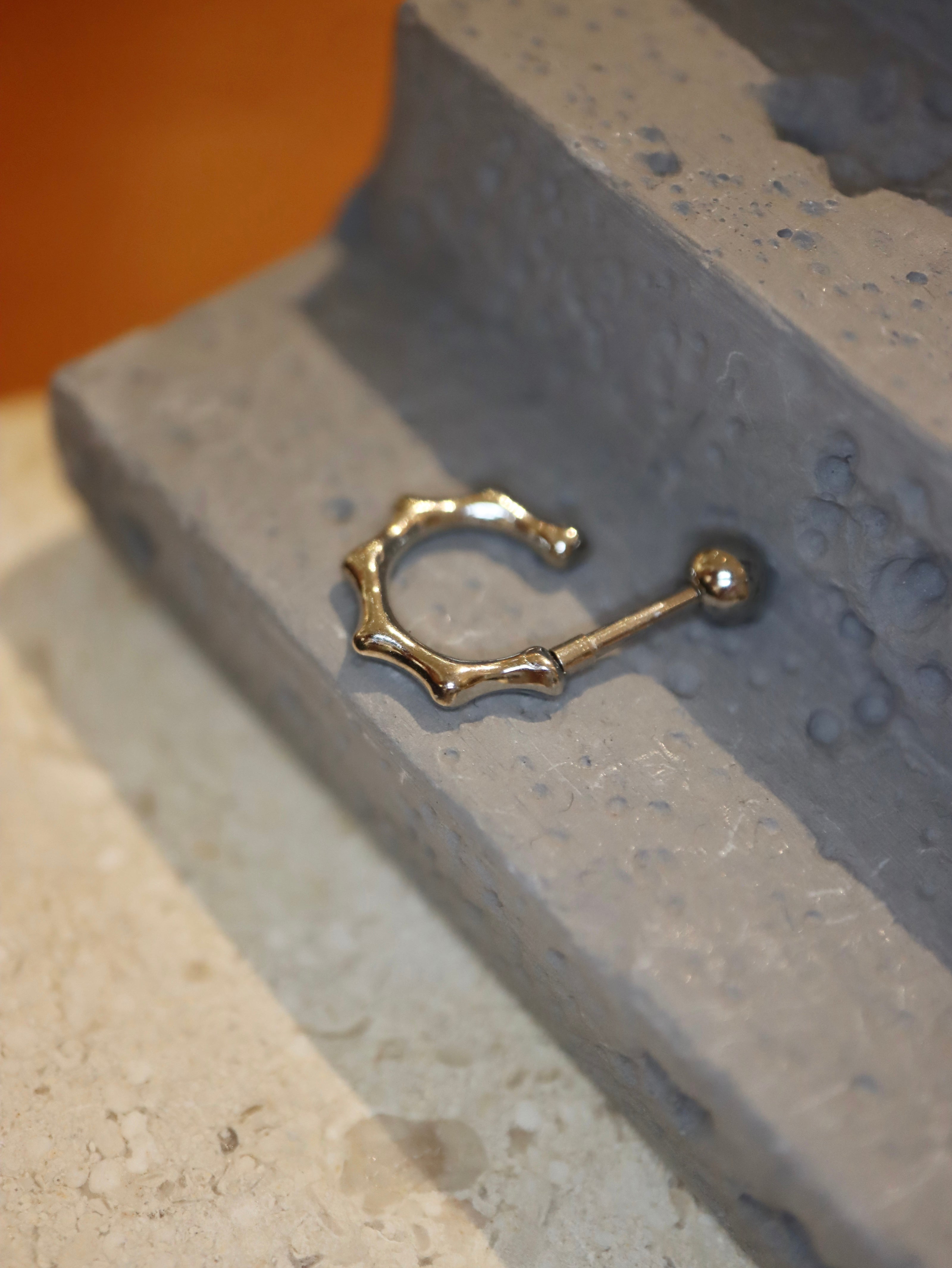Ridge loop stud surgical steel piercing (1pc)