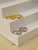 Double flow line hoop earrings