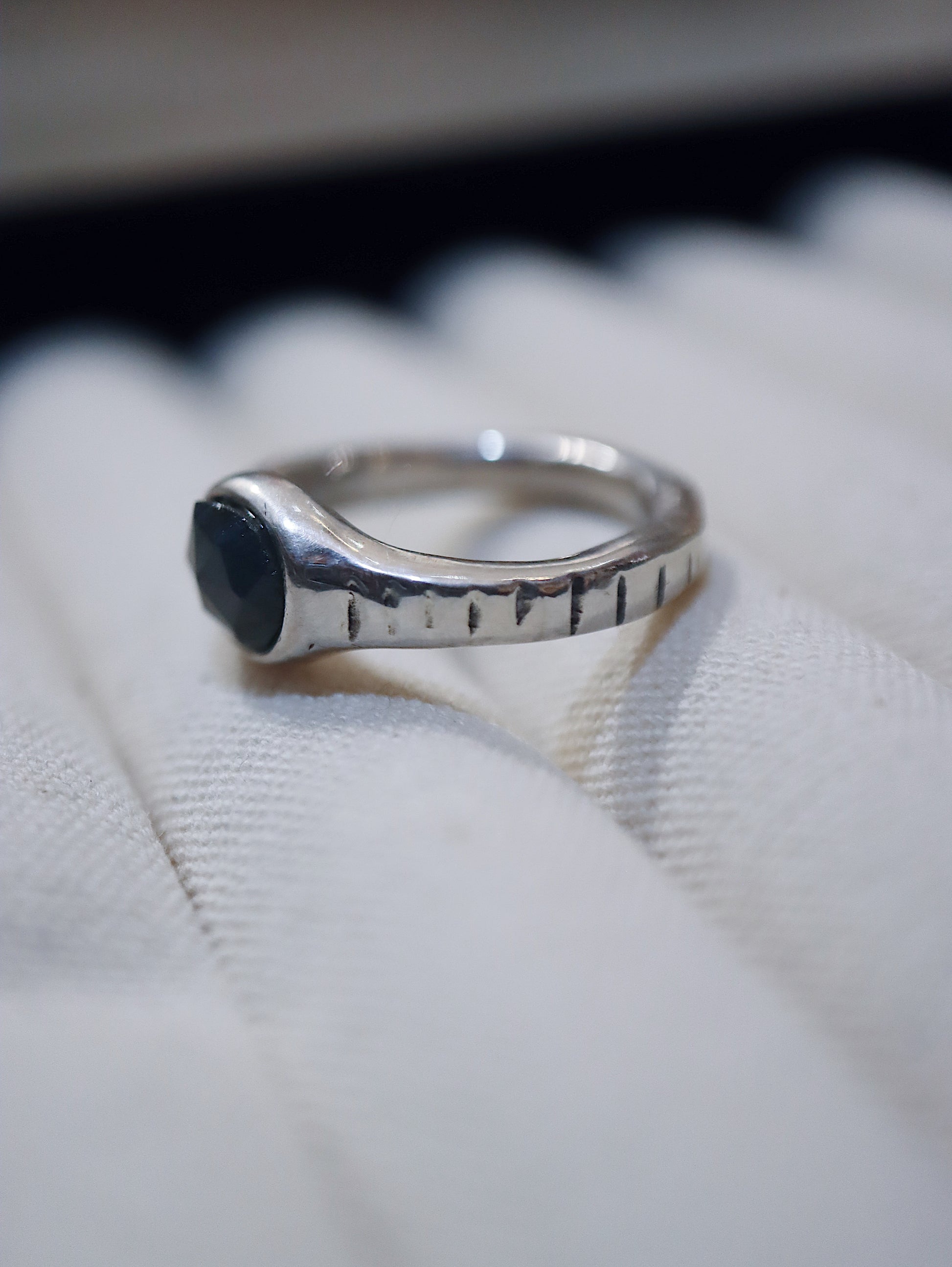 Labradorite gemstone handcraft 925 silver ring