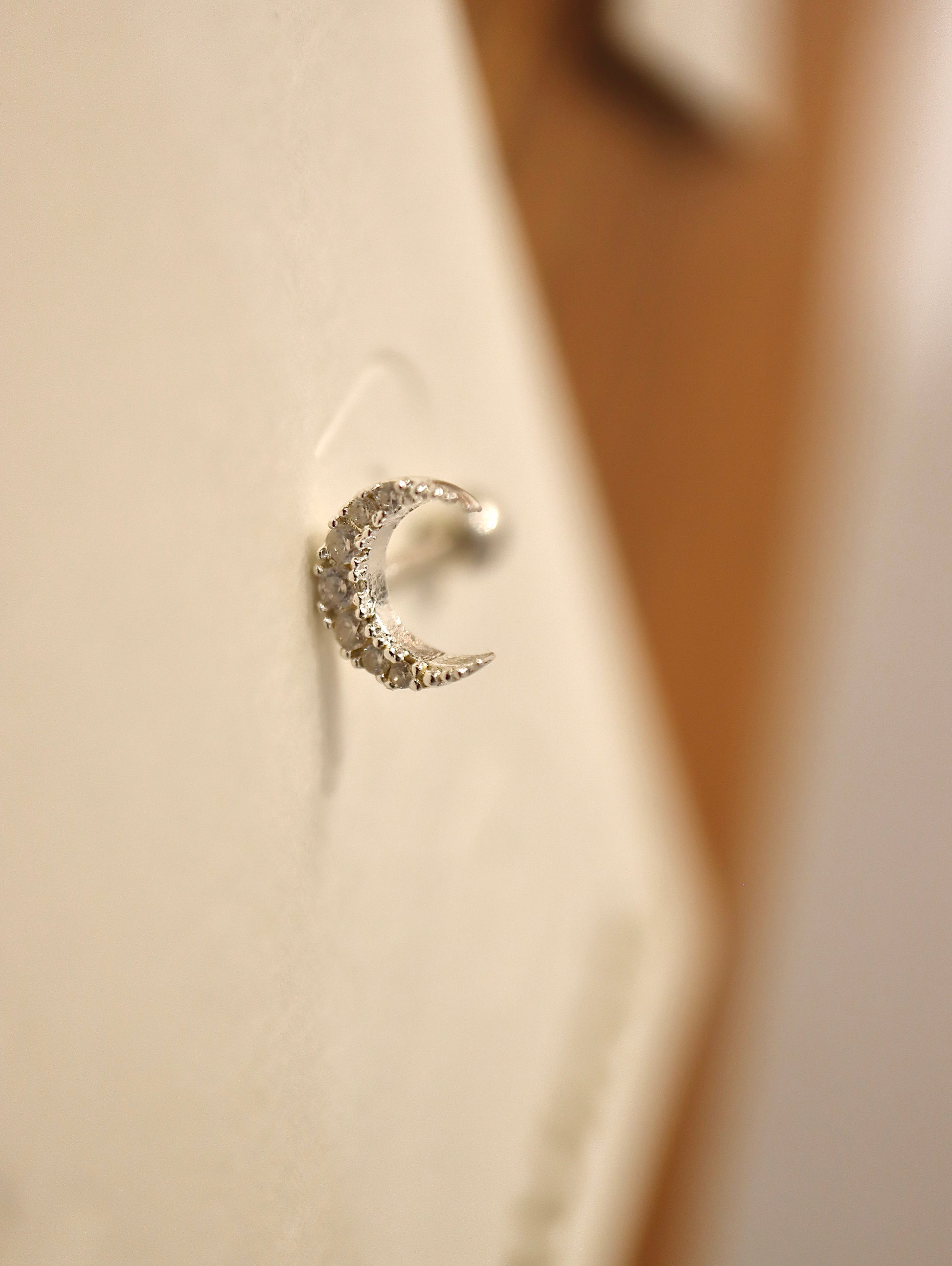 Crescent 🌙 925 silver stud piercing (1pc)