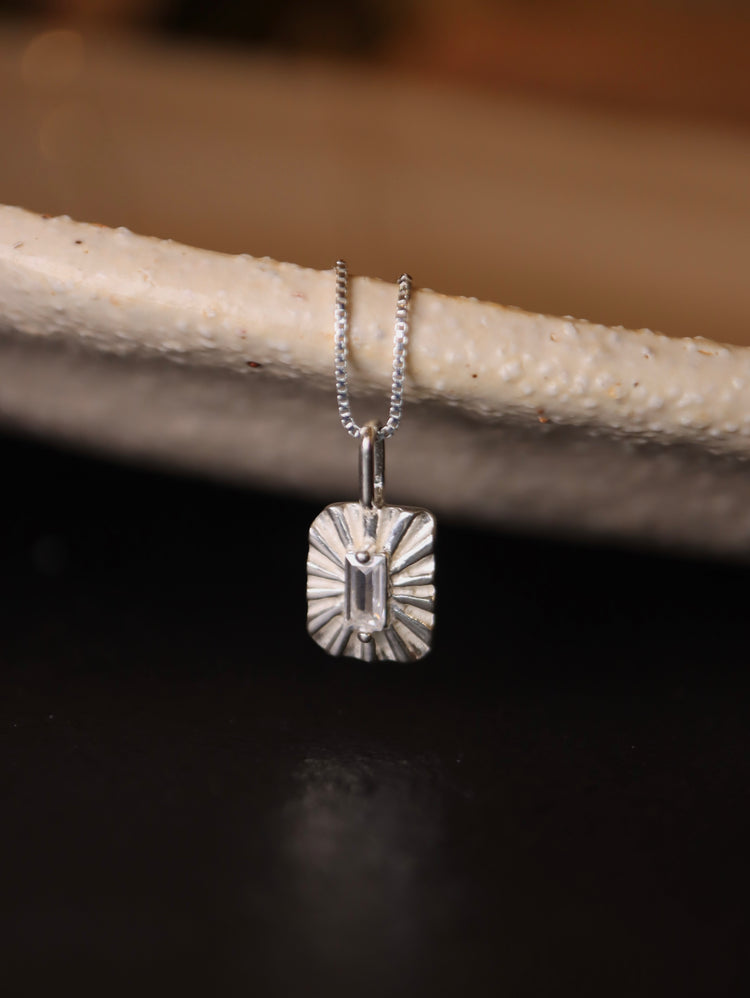 Stella Sunburst Pendant 925 Silver Necklace