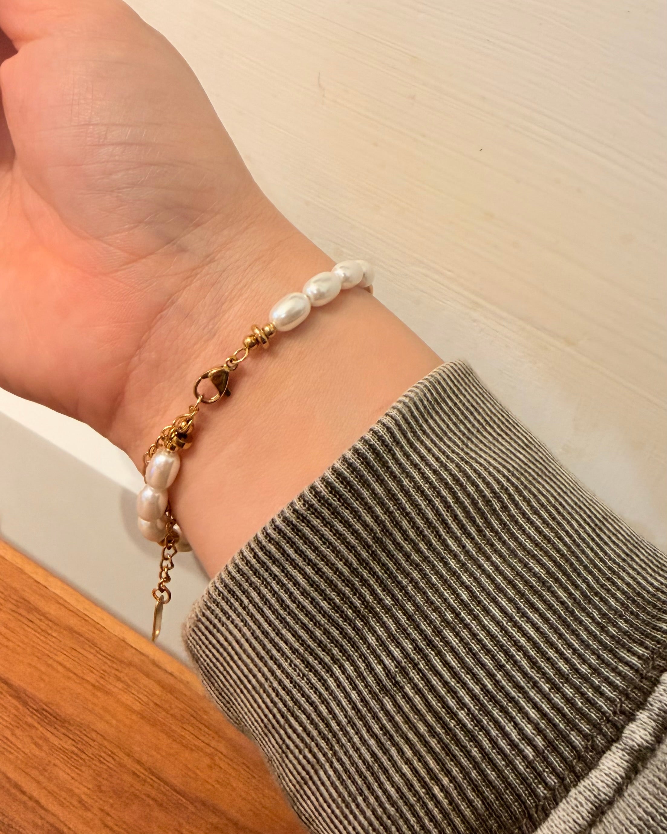Golden beads & pearls stainless steel bracelet