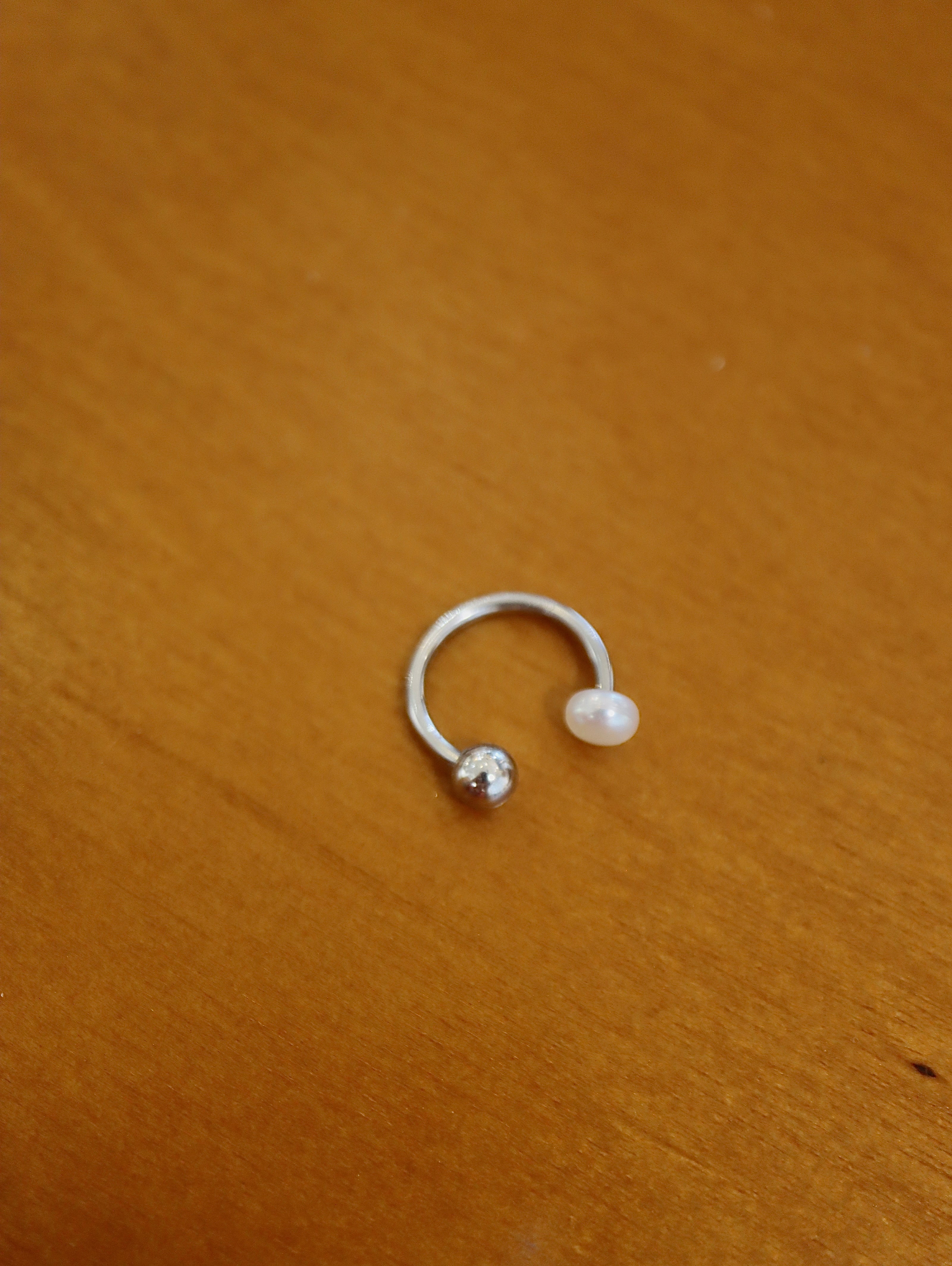 Pearl two way surgical steel piercing (1pc)