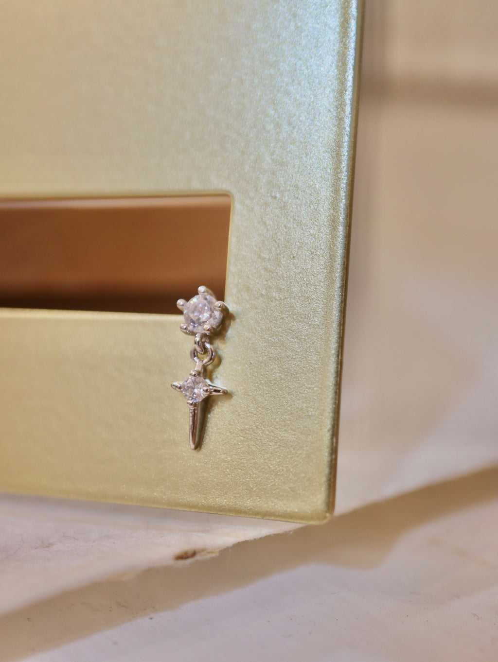 Drop cross 925 silver flat back piercing