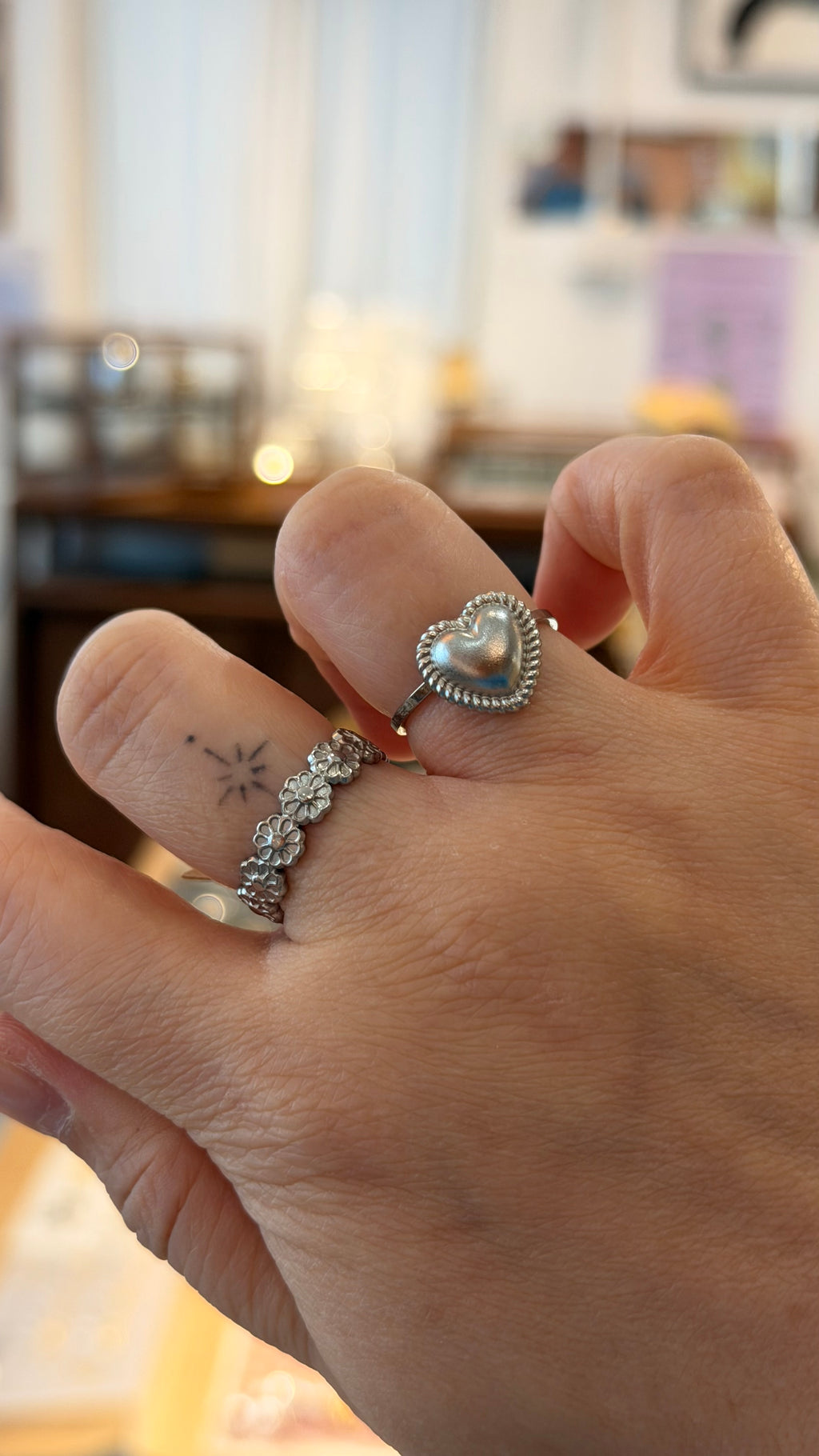 Daisy loop open size stainless steel ring