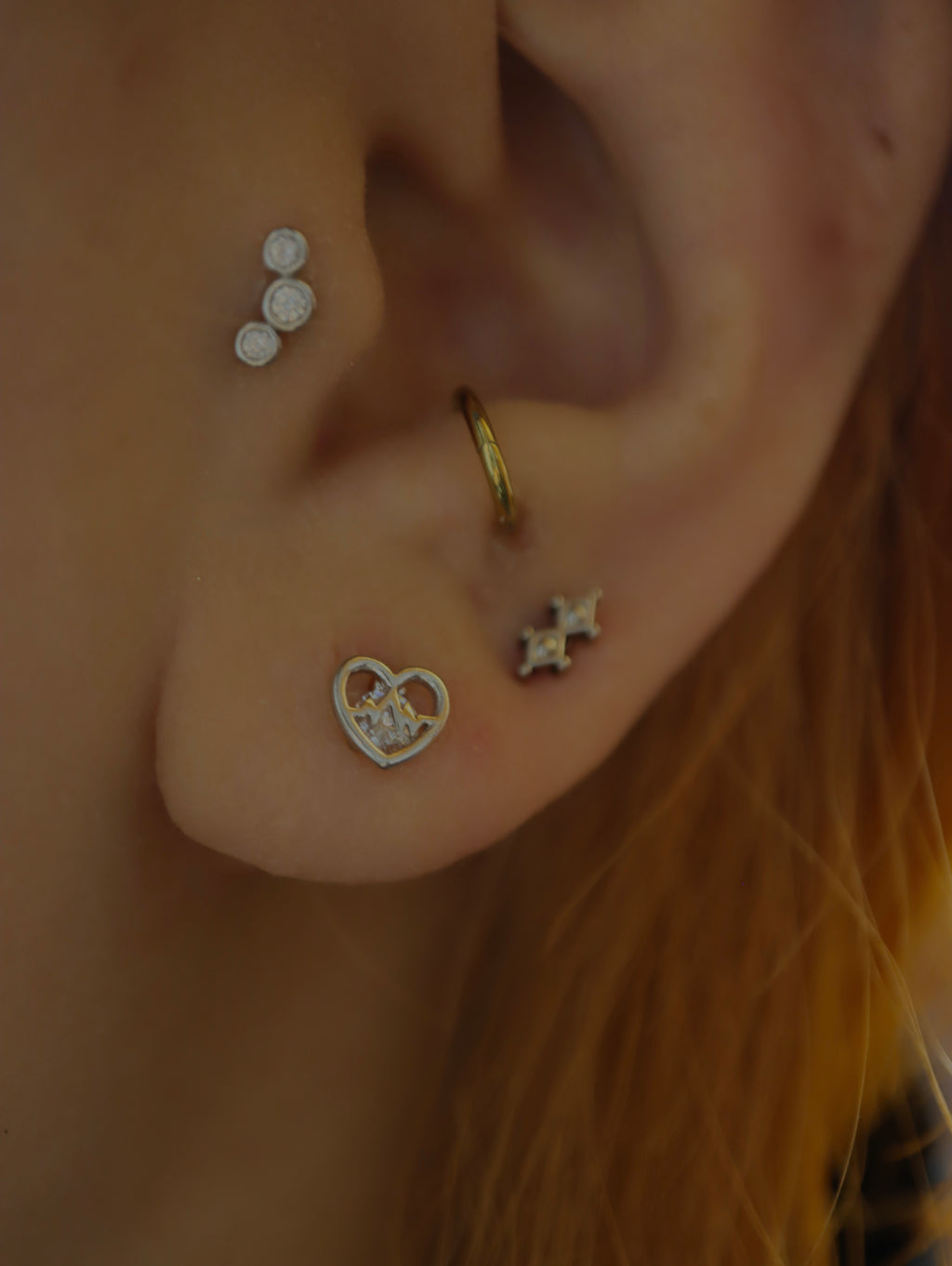 Heartbeat surgical steel 316L stud earring piercing