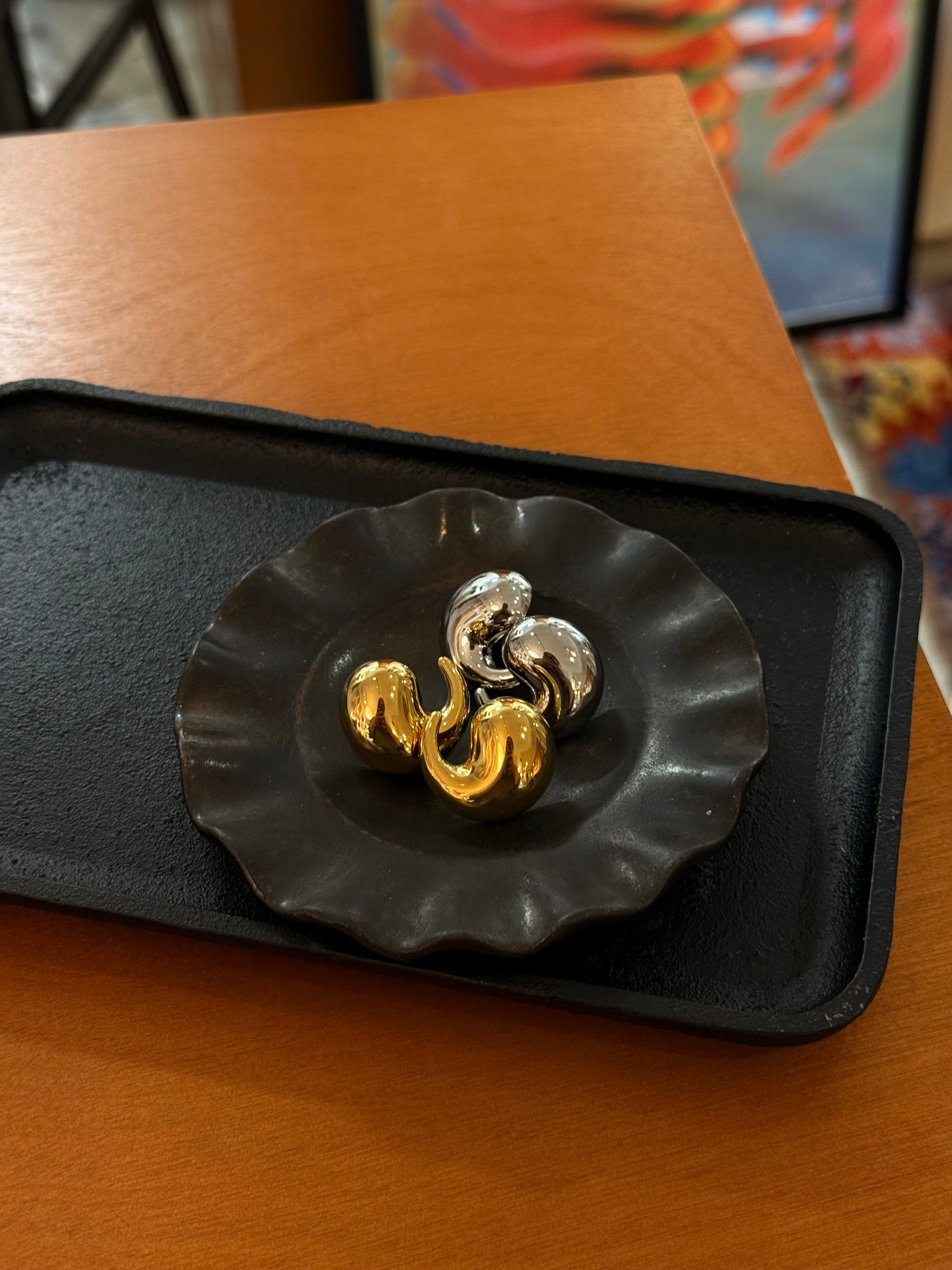 Swirl stainless steel earrings