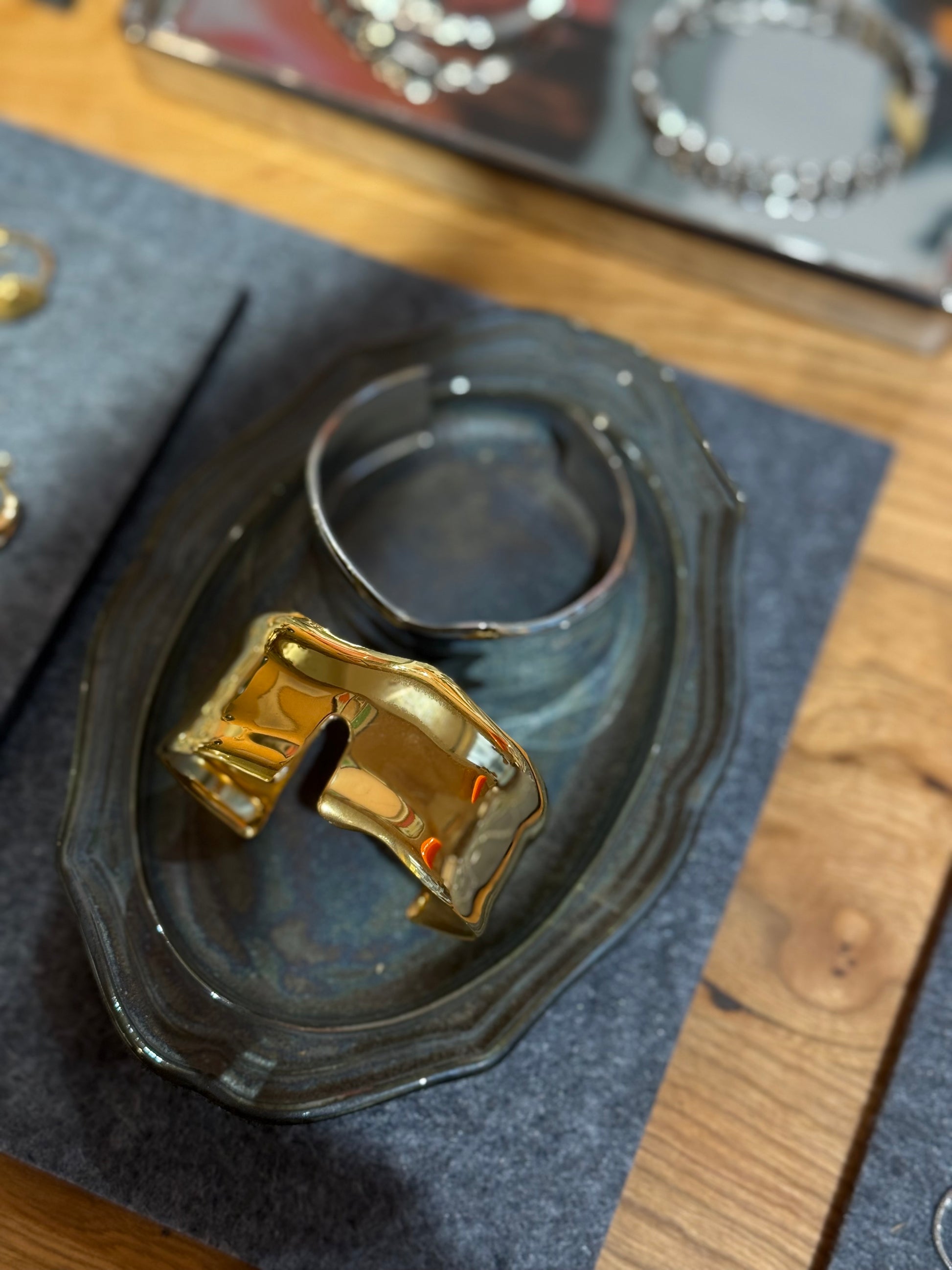 Stainless steel bangle