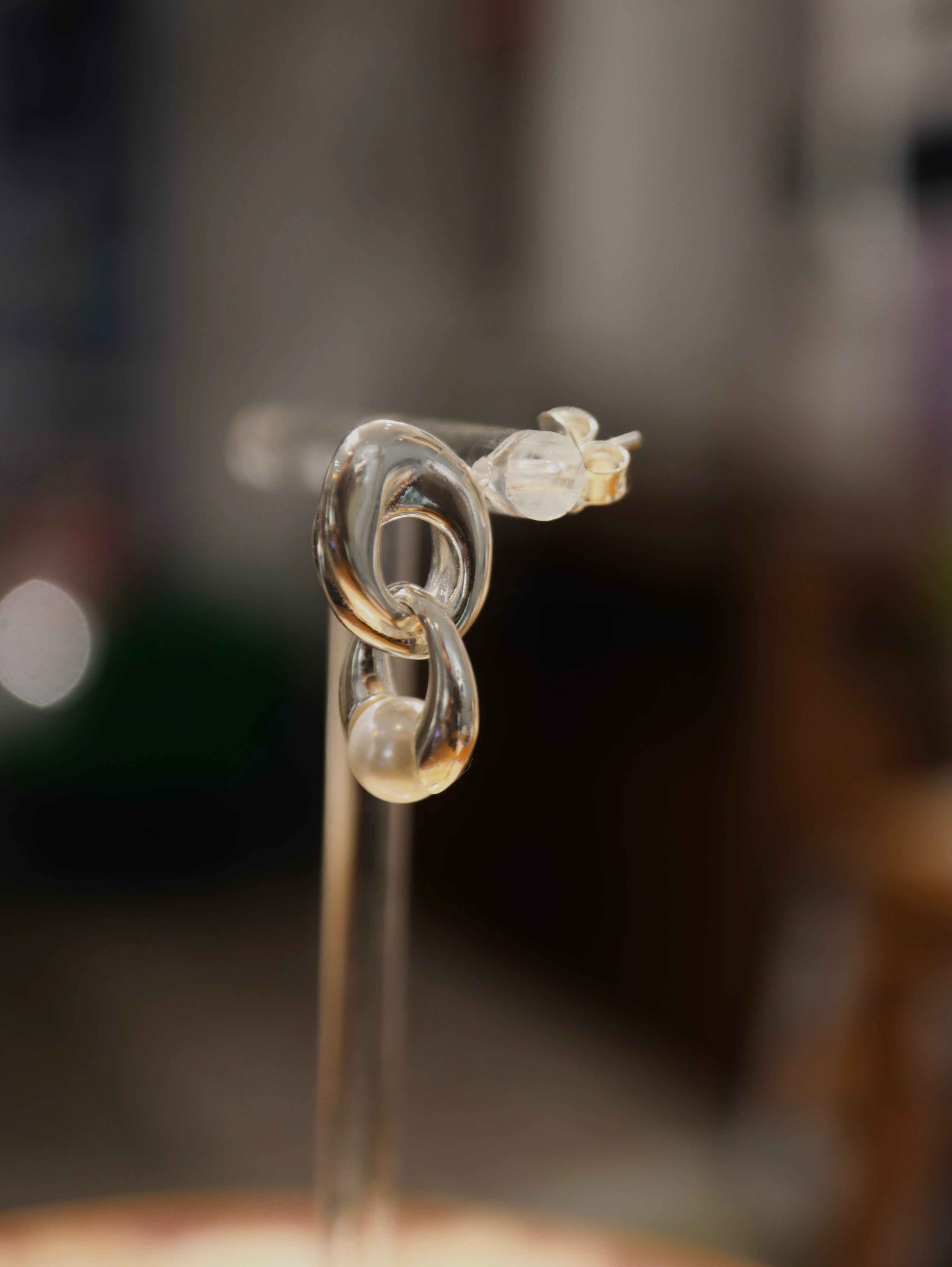 Interlock pearl 925 silver earrings