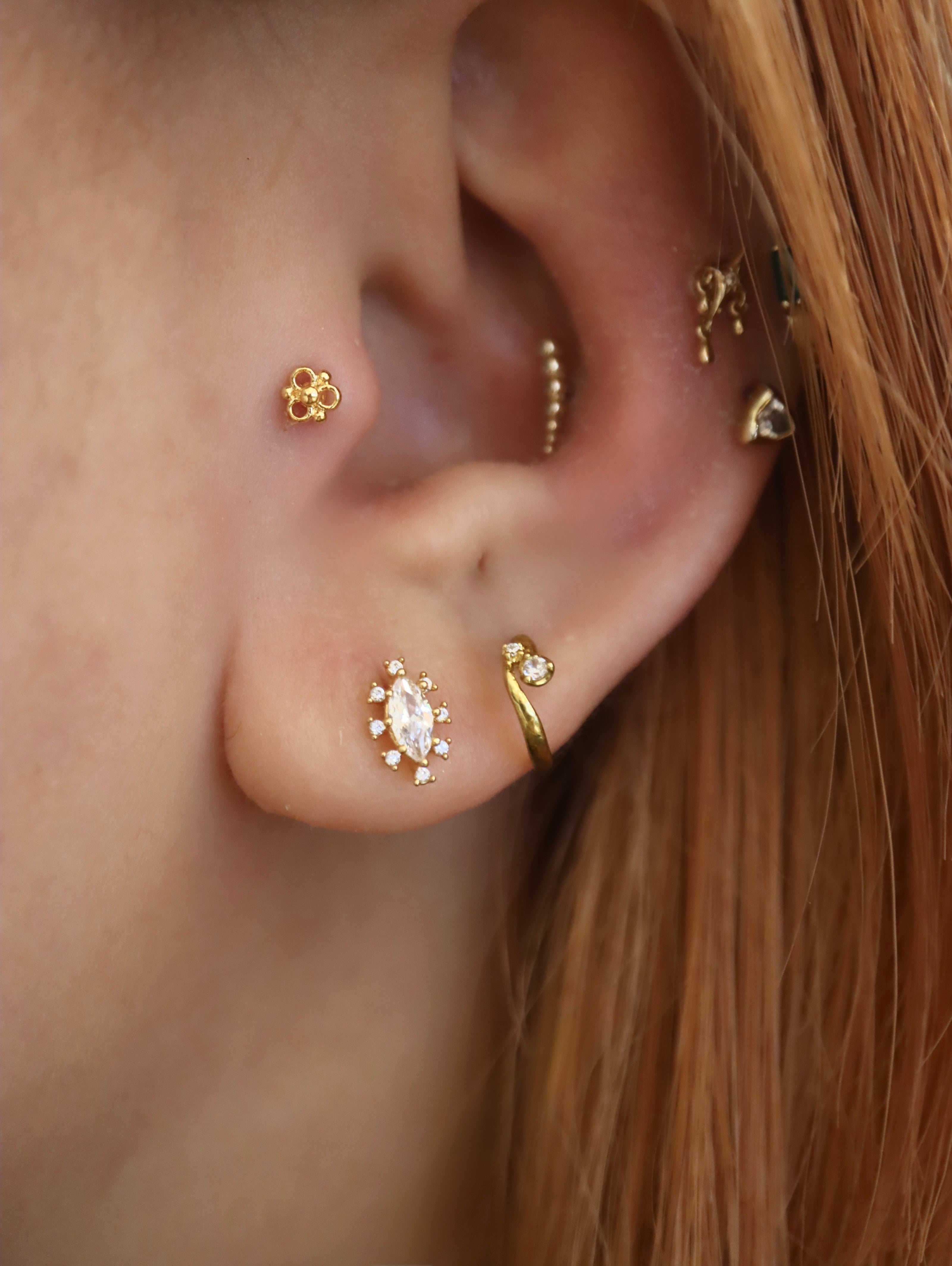 C-Ring Illusion Stud Surgical Steel Piercing (1pc)