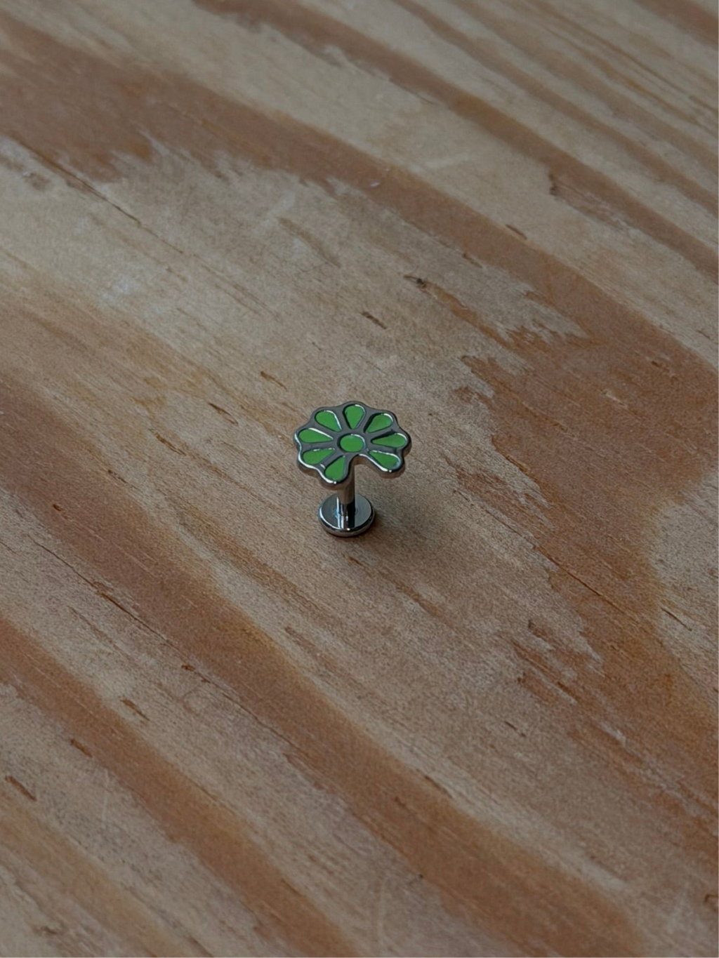Daisy screw flat back stainless steel
