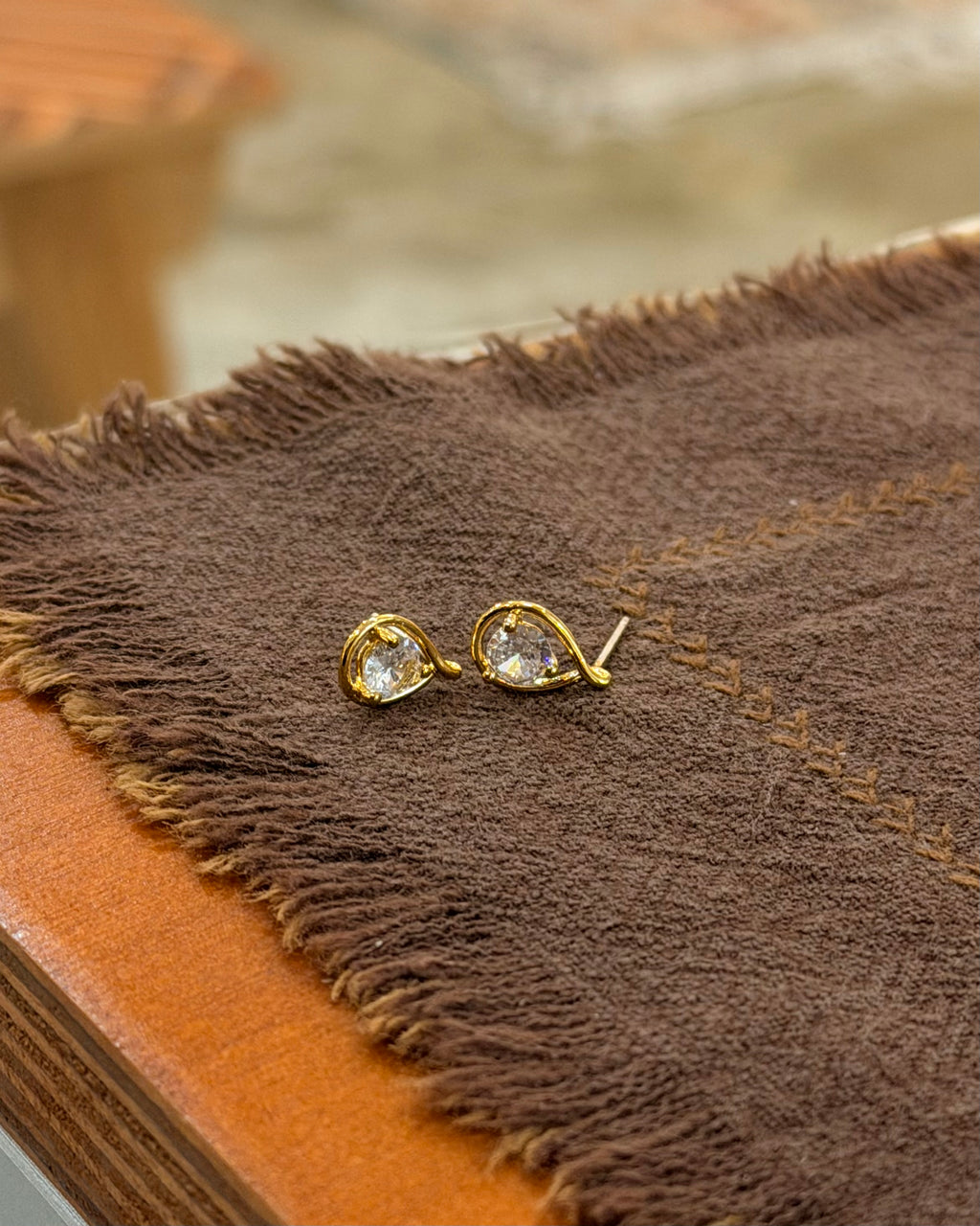 Water drop cz earrings