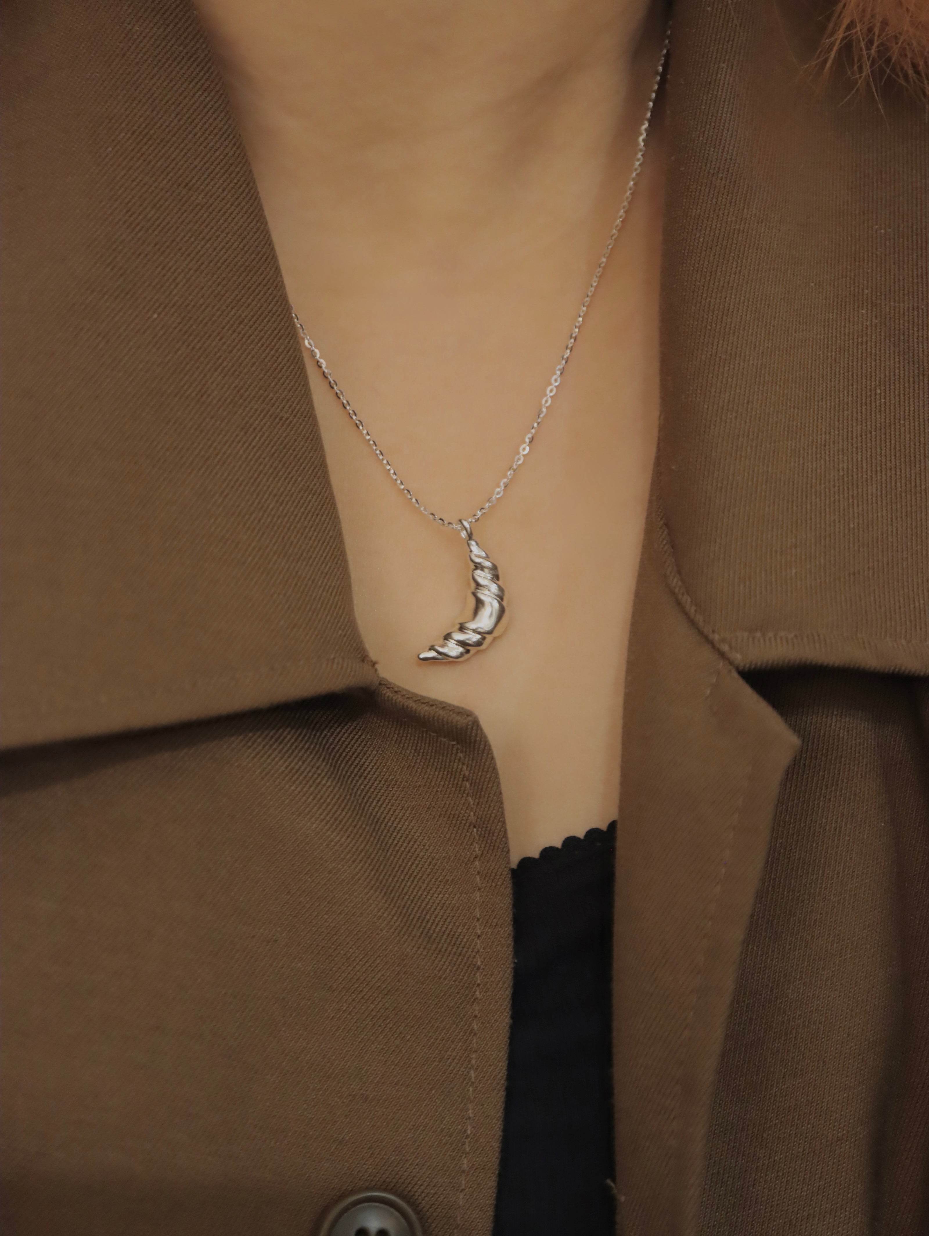 Croissant 925 silver long necklace