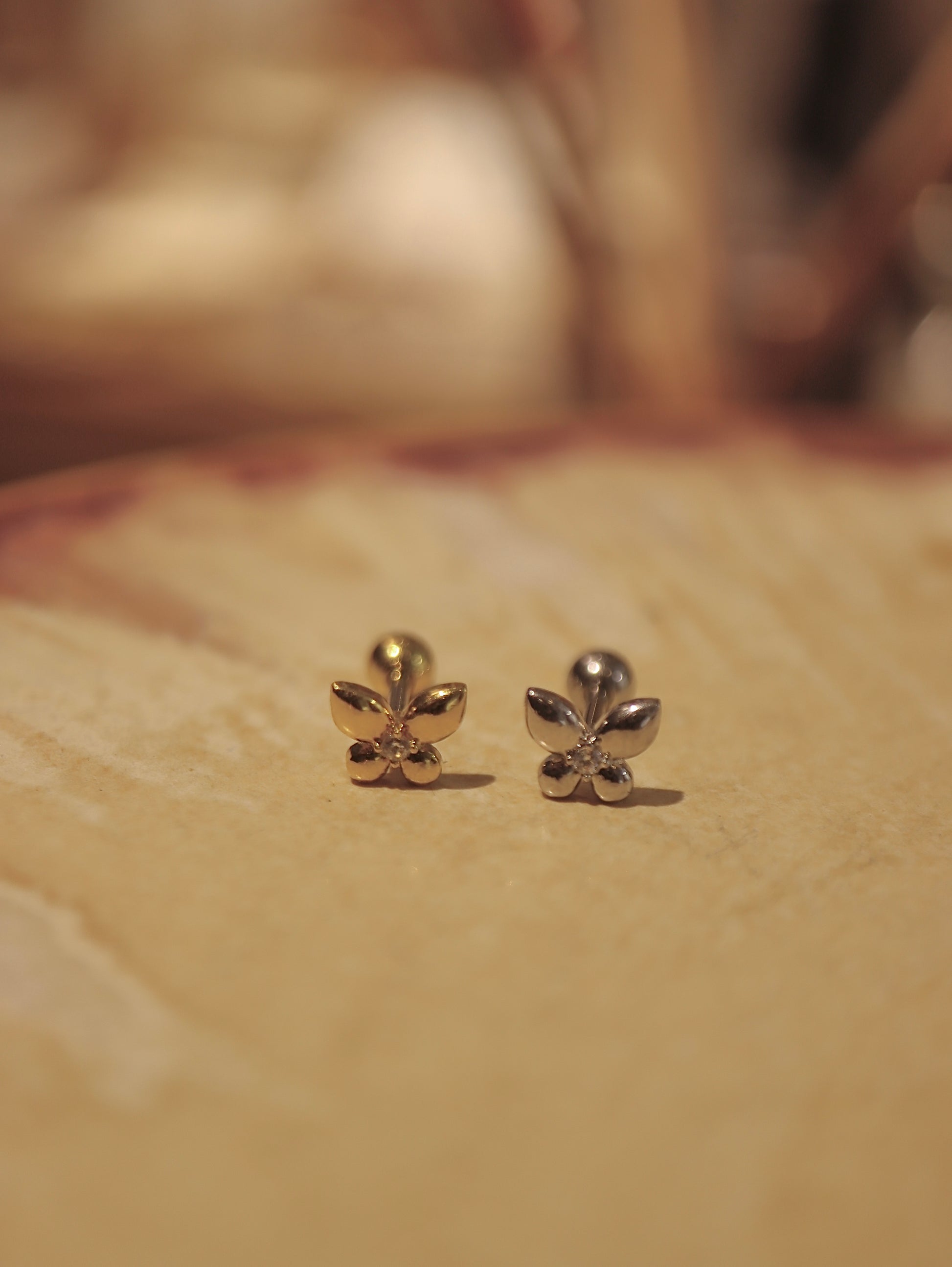 Butterfly shape stud surgical steel piercing (1pc)