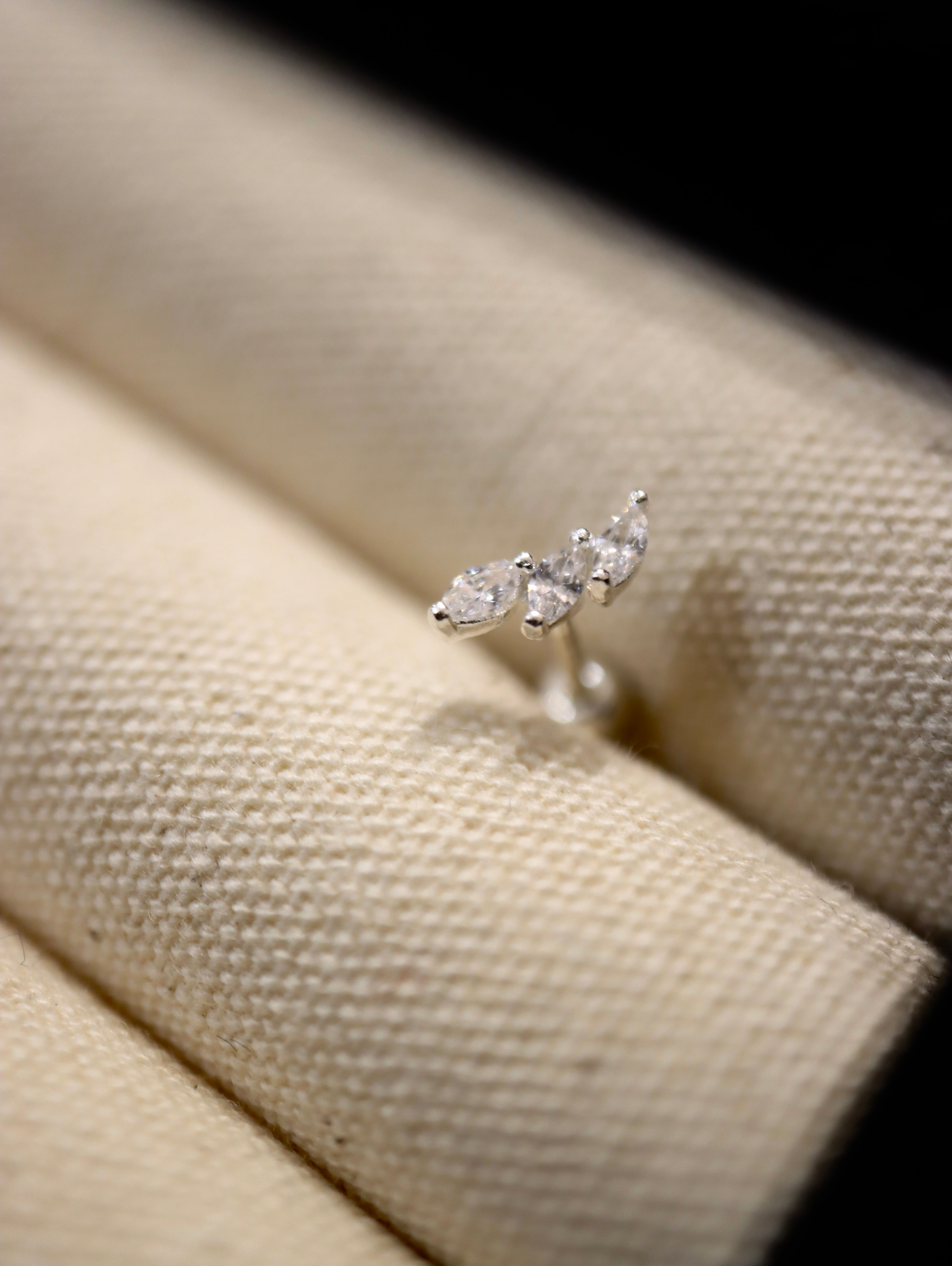 925 silver piercing triple cz earring