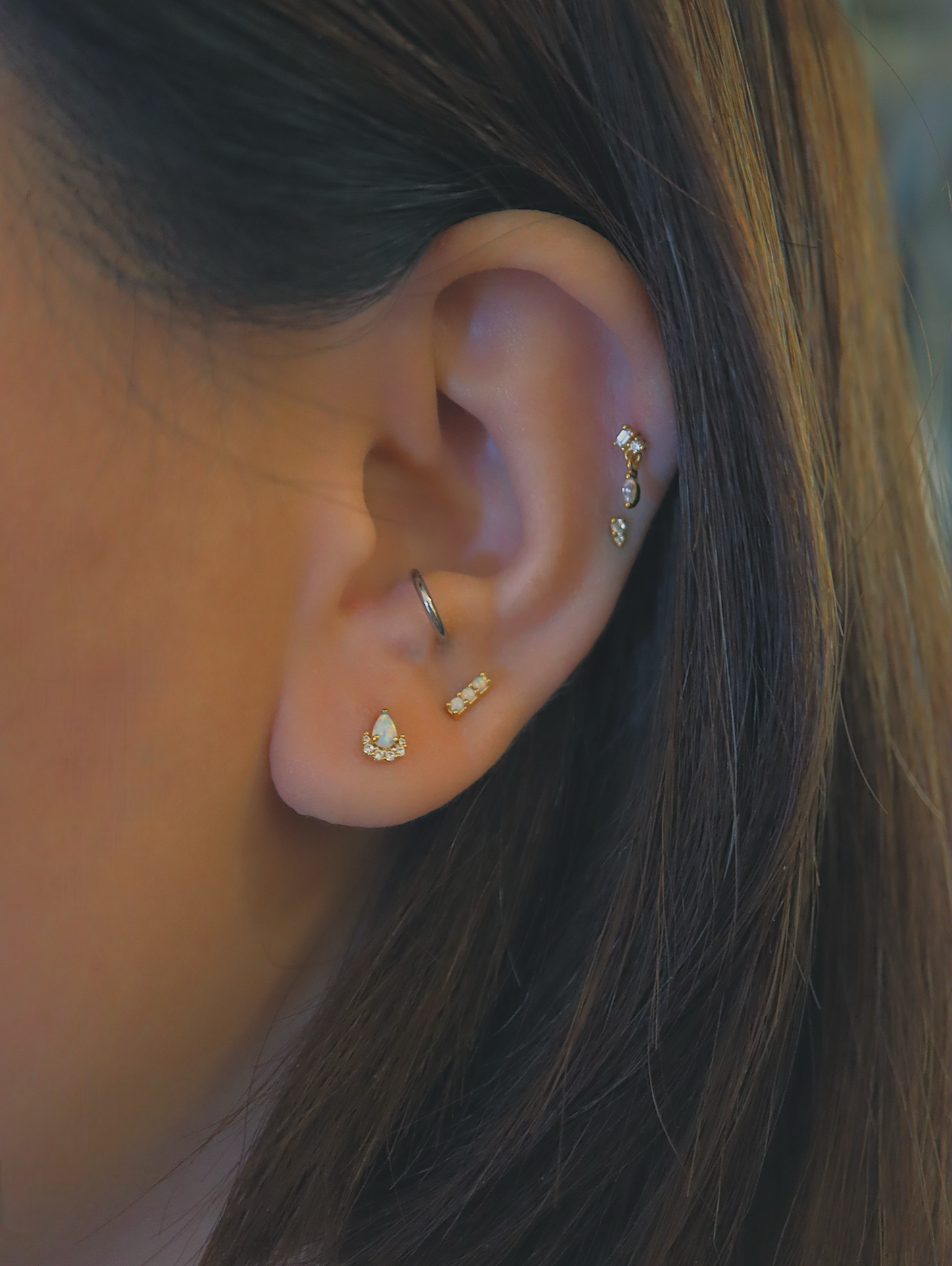 Drop cz flat back thread piercing