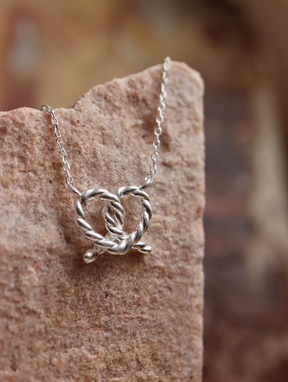 Silver925 pretzel necklace