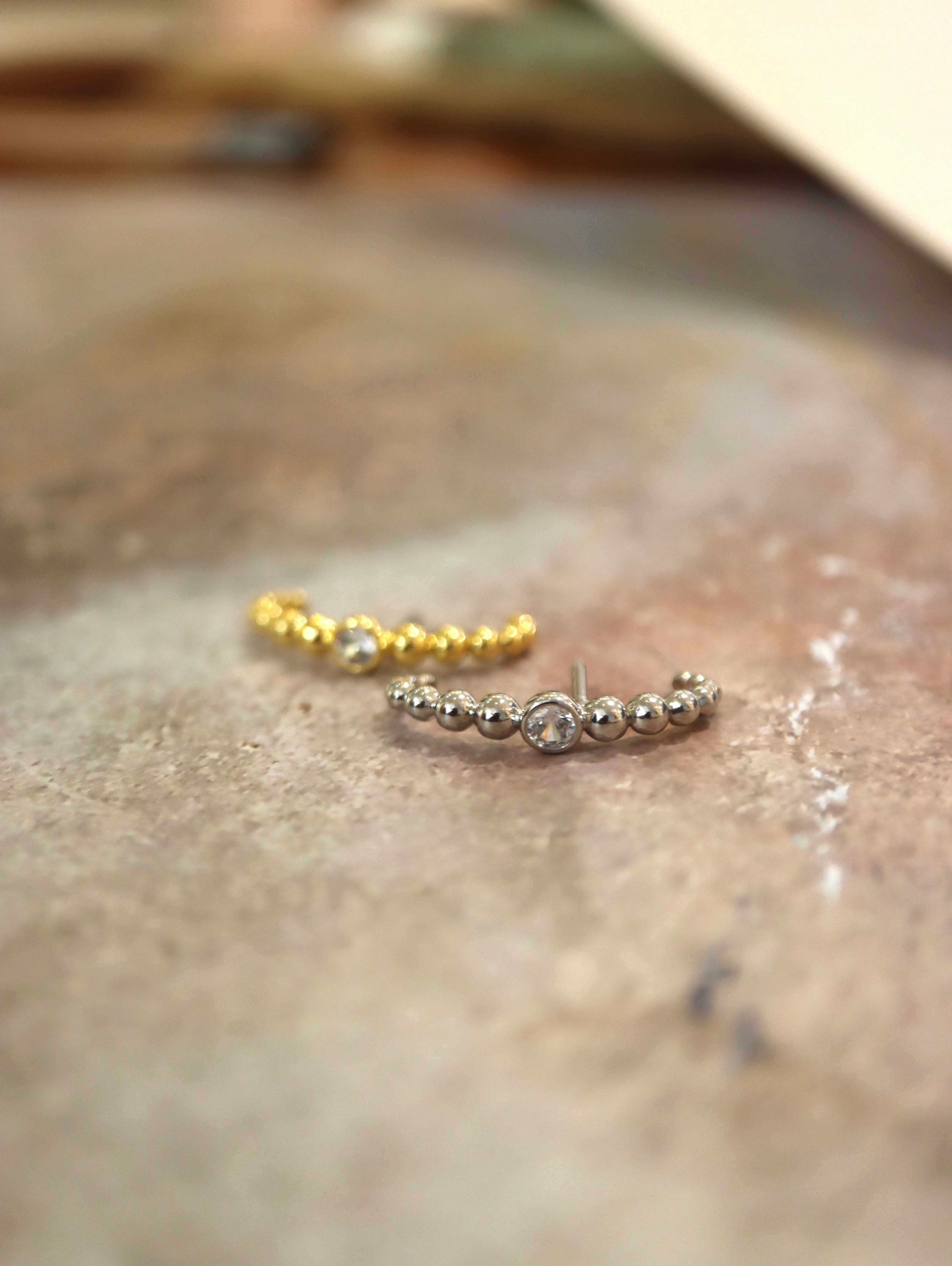Round cz illusion piercing earring (1pc)