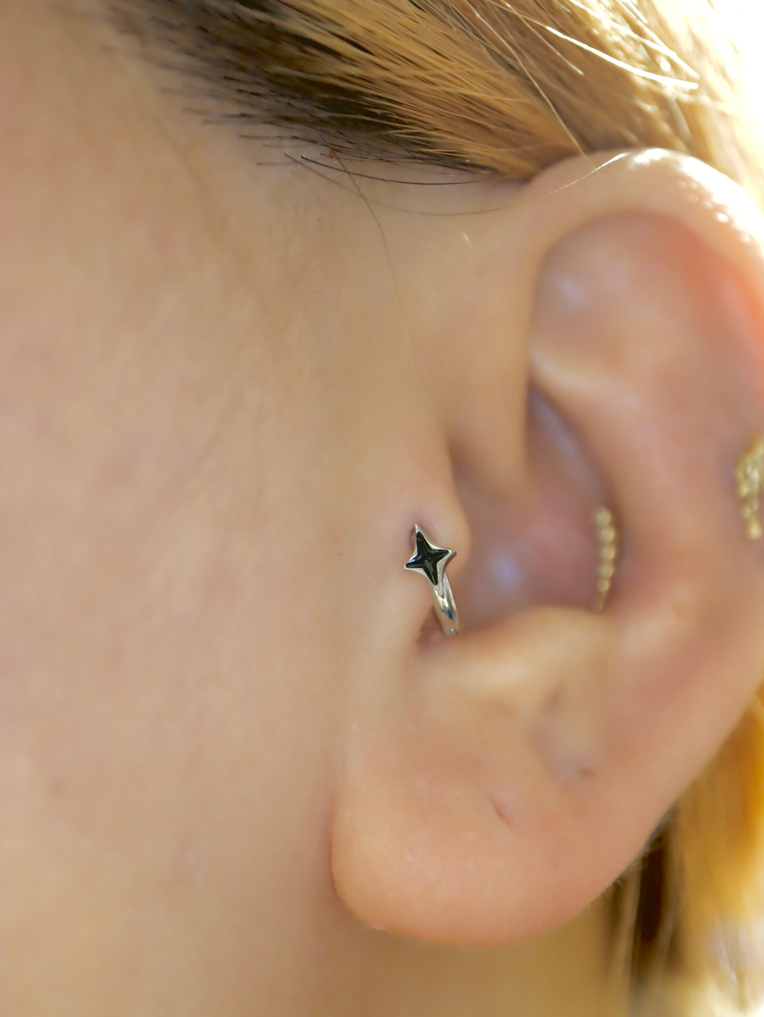 Quad Star Mini Hinged hoop Earring (1pc)